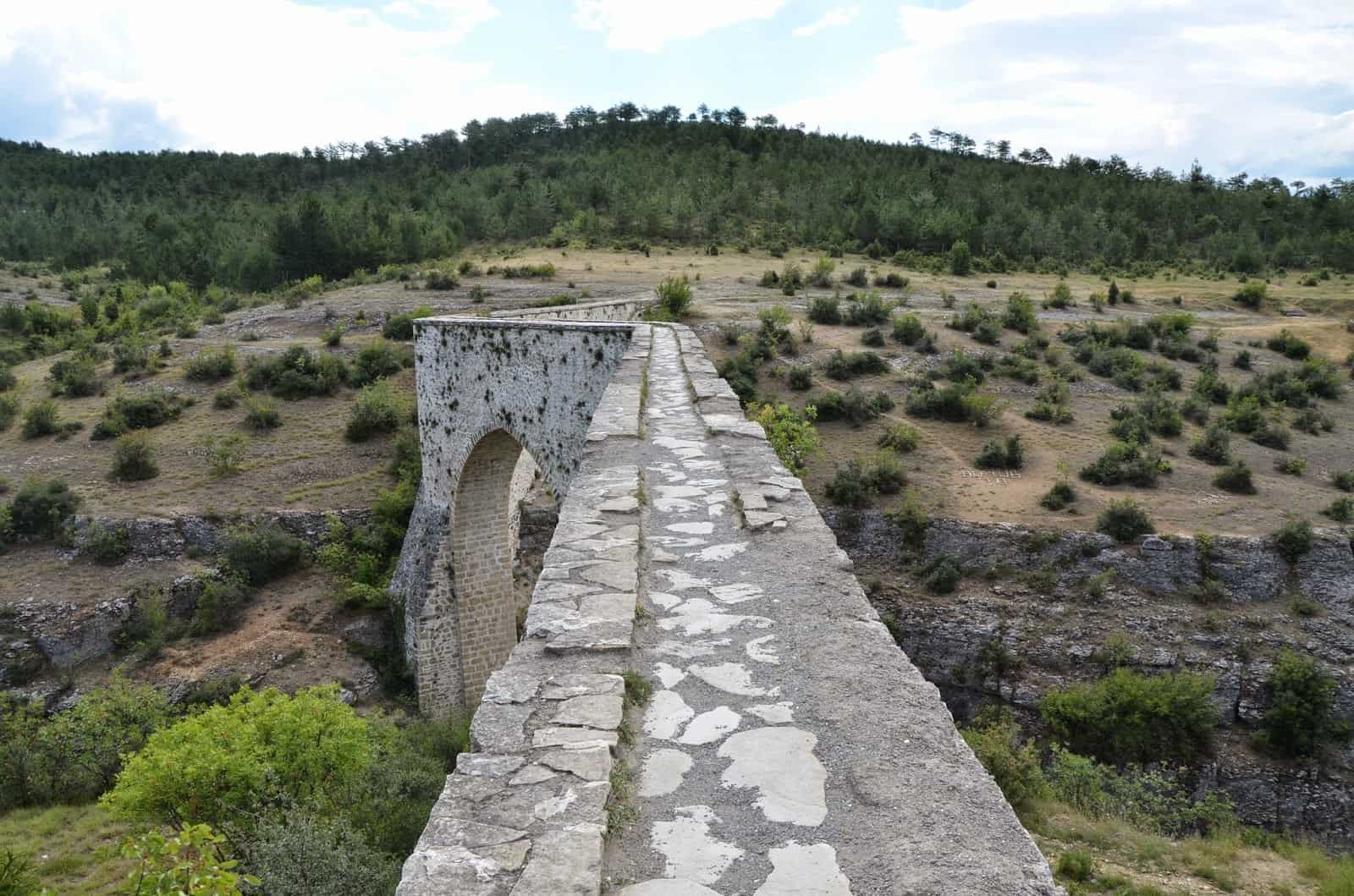Walking over the İncekaya Aqueduct in Turkey