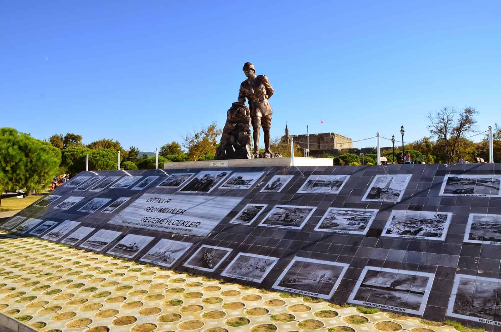 Atatürk monument in Çanakkale, Turkey
