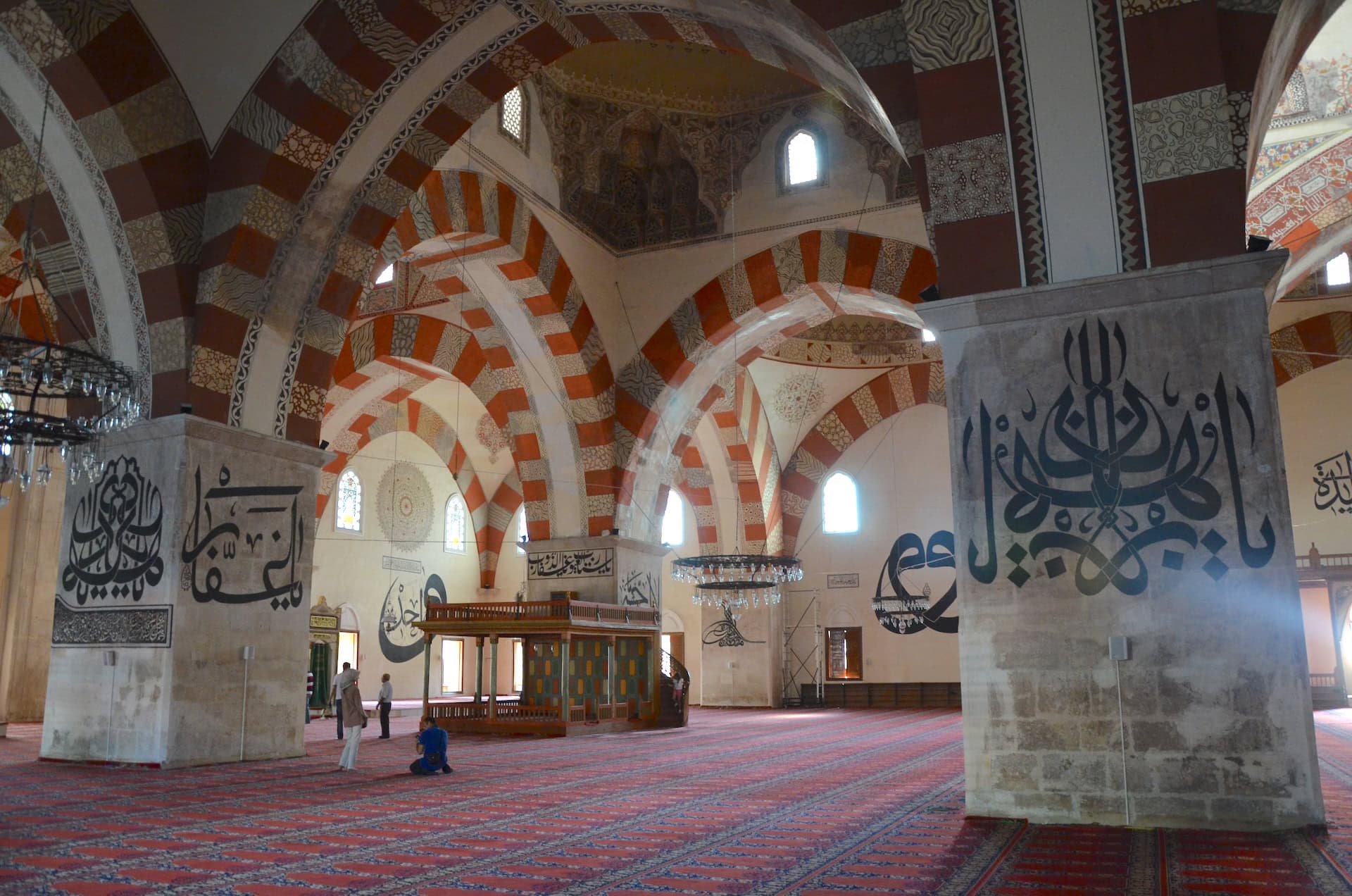 Arches in the prayer hall of the Old Mosque (Eski Cami) in Edirne, Turkey