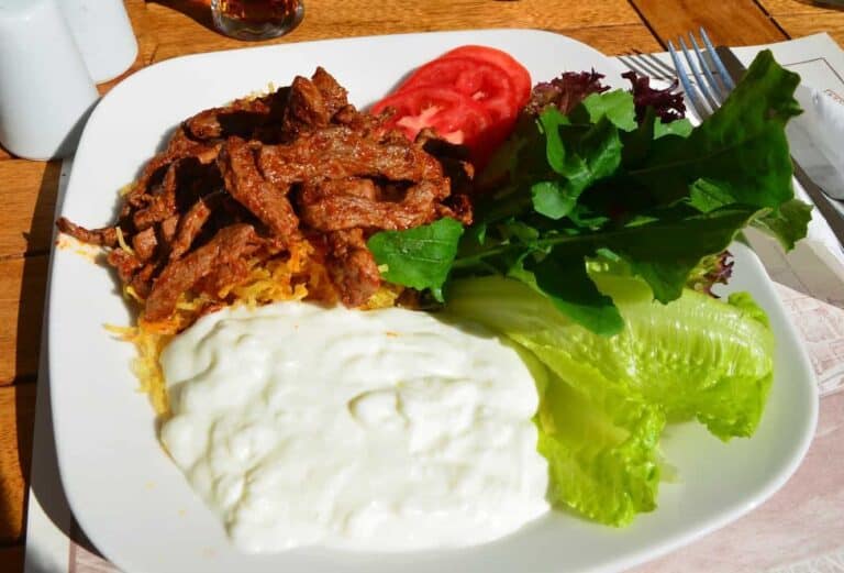 Çökertme at Sünger Pizza in Bodrum, Turkey