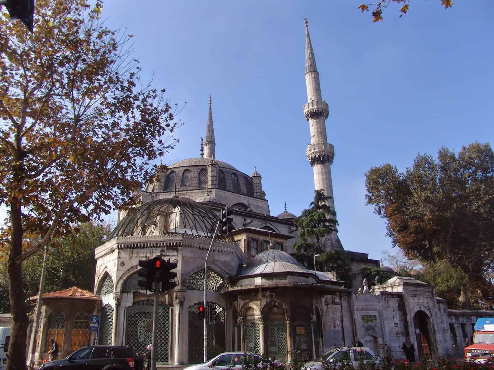 Yeni Valide Mosque in Üsküdar, Istanbul, Turkey