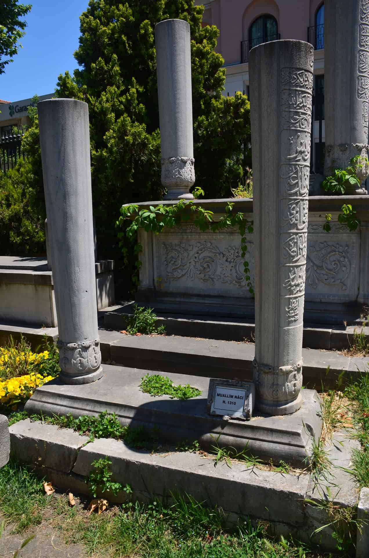 Grave of Muallim Naci