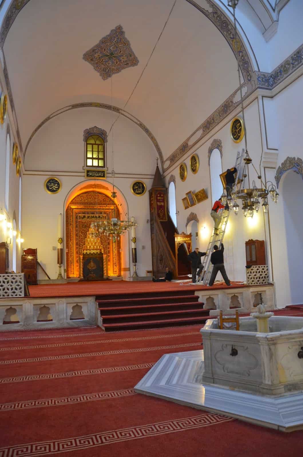 Prayer hall of the Hüdavendigâr Mosque