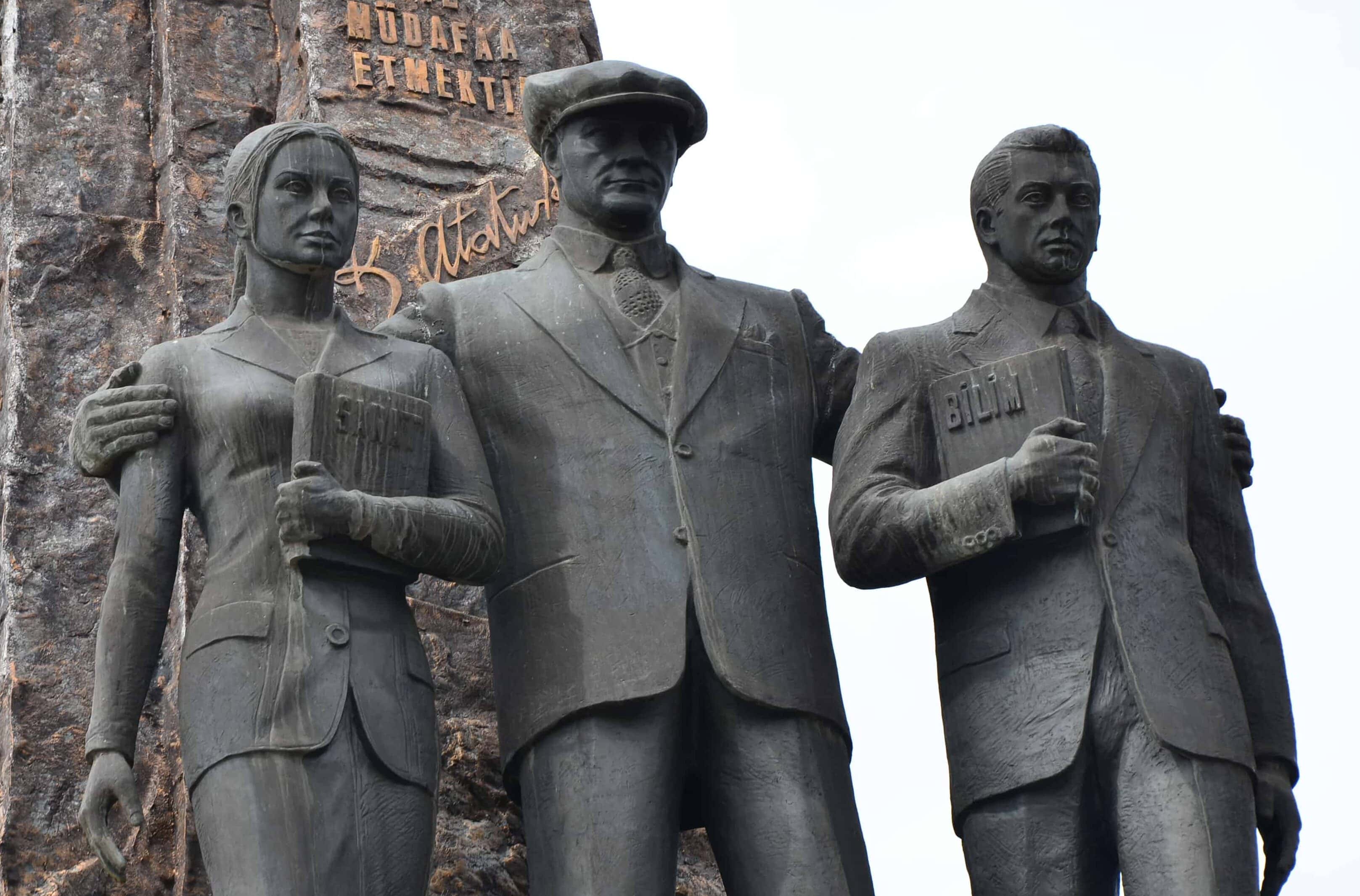 Students with Atatürk on the Atatürk Monument in Uşak, Turkey