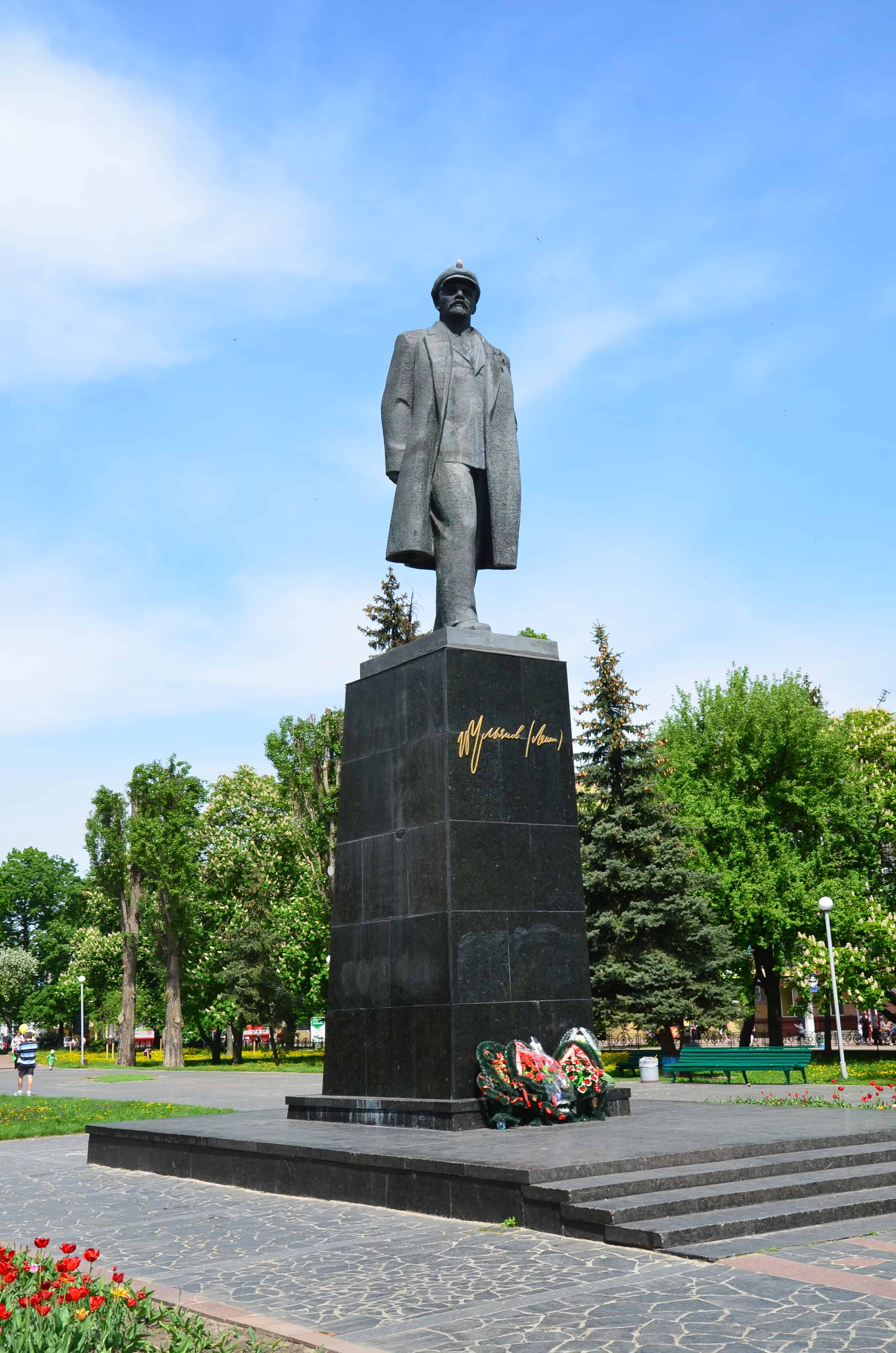 Lenin statue in Chernihiv, Ukraine