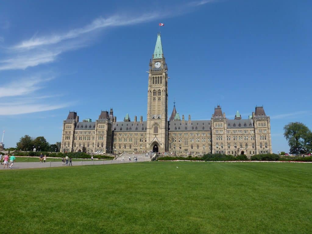 Parliament Hill (ottawa, Ontario, Canada) - Nomadic Niko