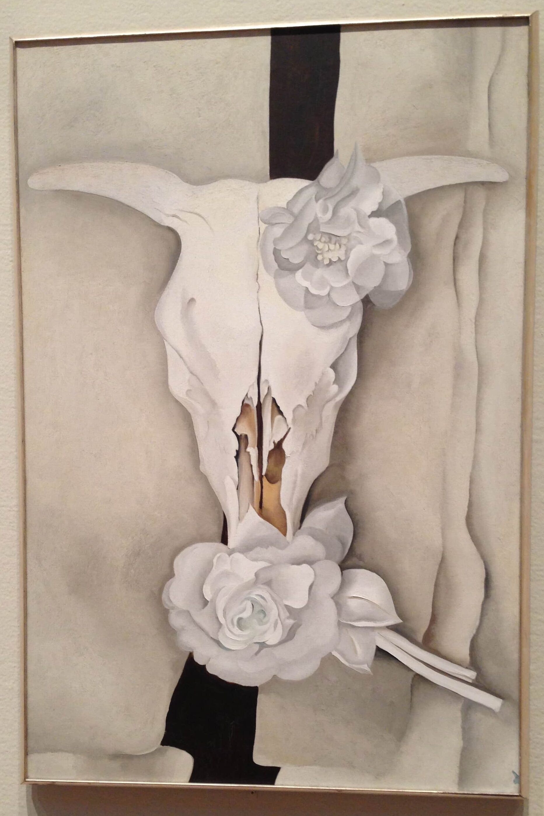 Cow's Skull with Calico Roses by Georgia O'Keeffe (1931) at the Art Institute of Chicago