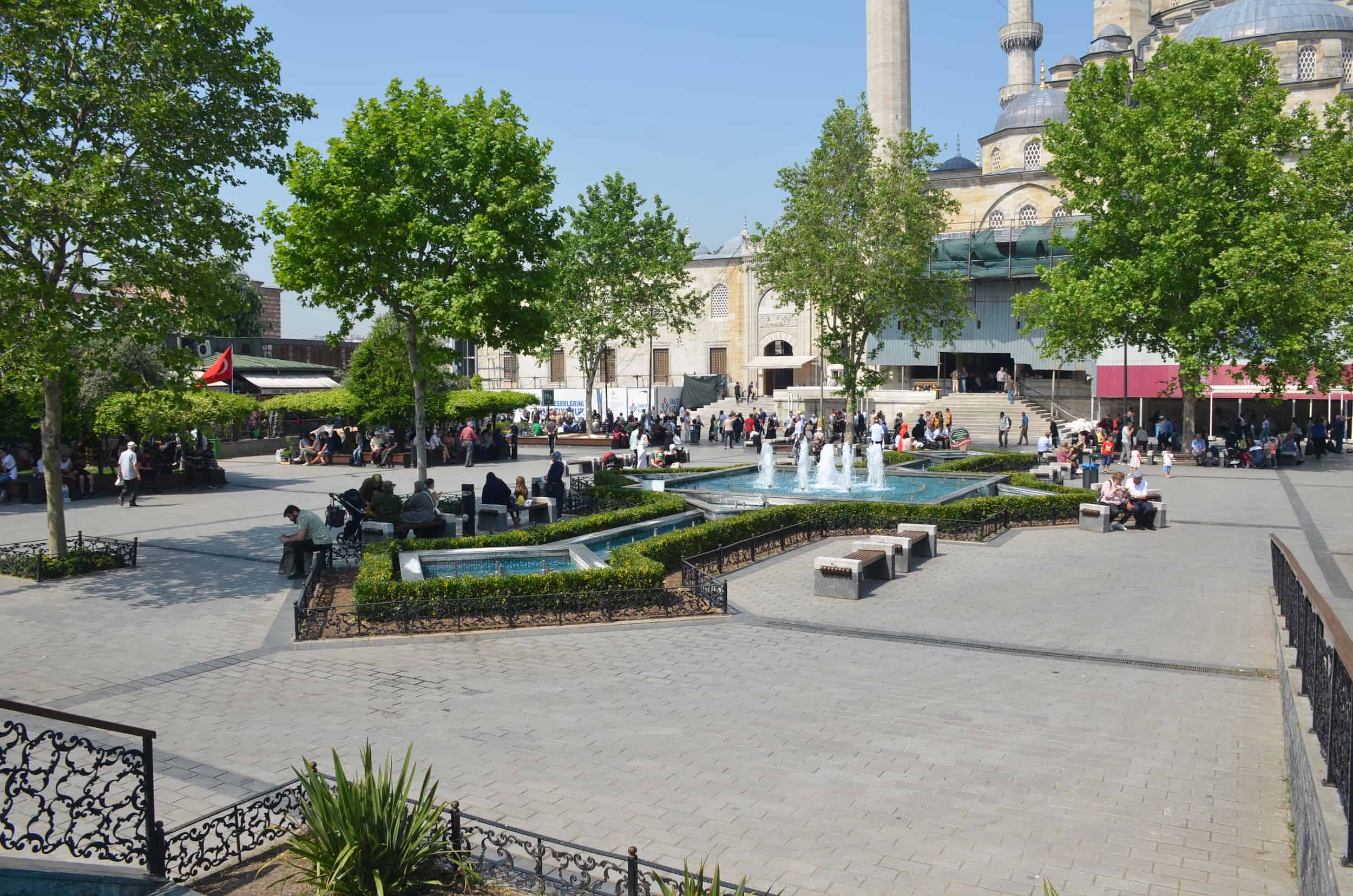 New Mosque Square in Eminönü, Istanbul, Turkey
