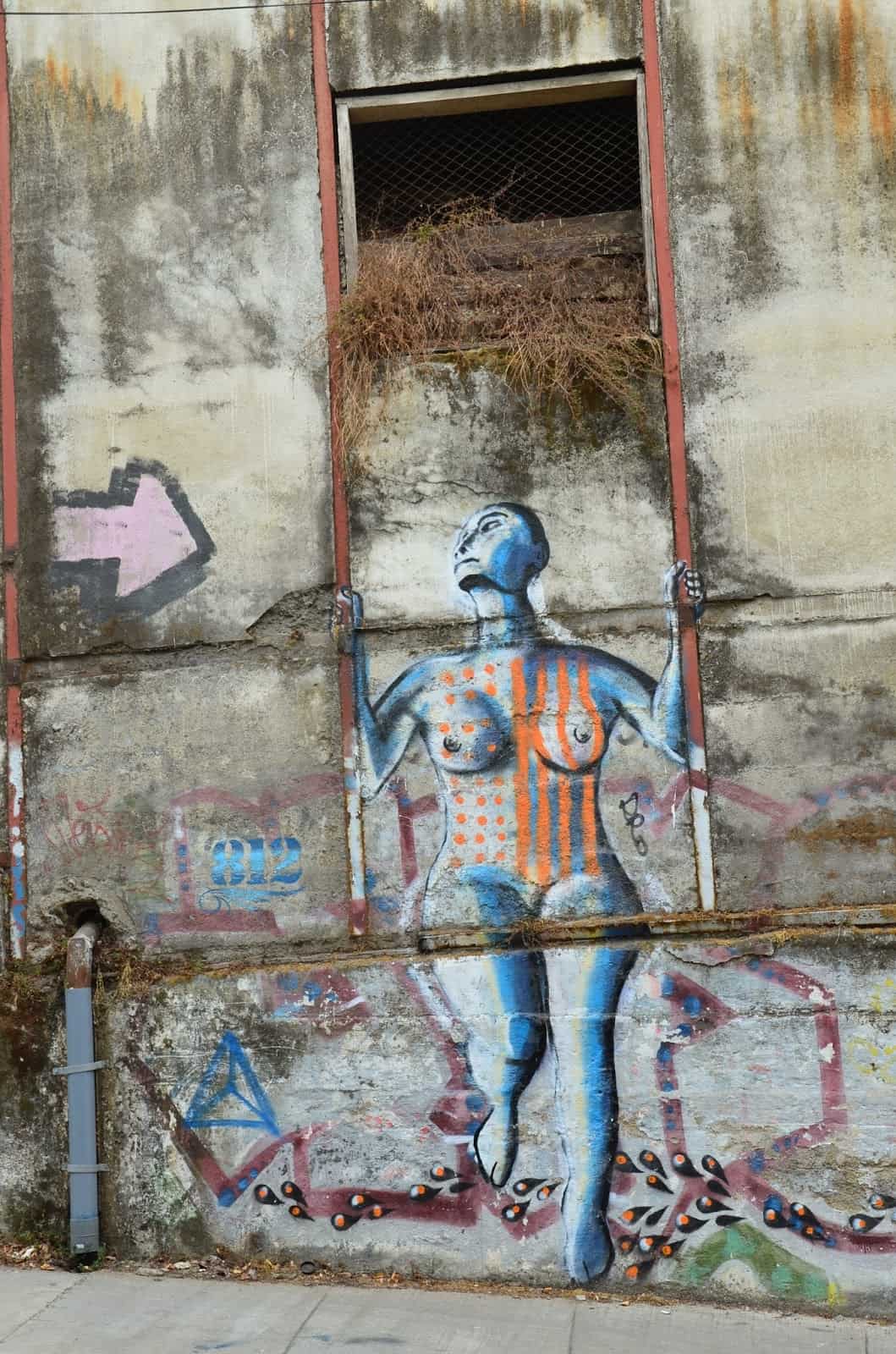 Graffiti on Almirante Montt in Valparaíso, Chile