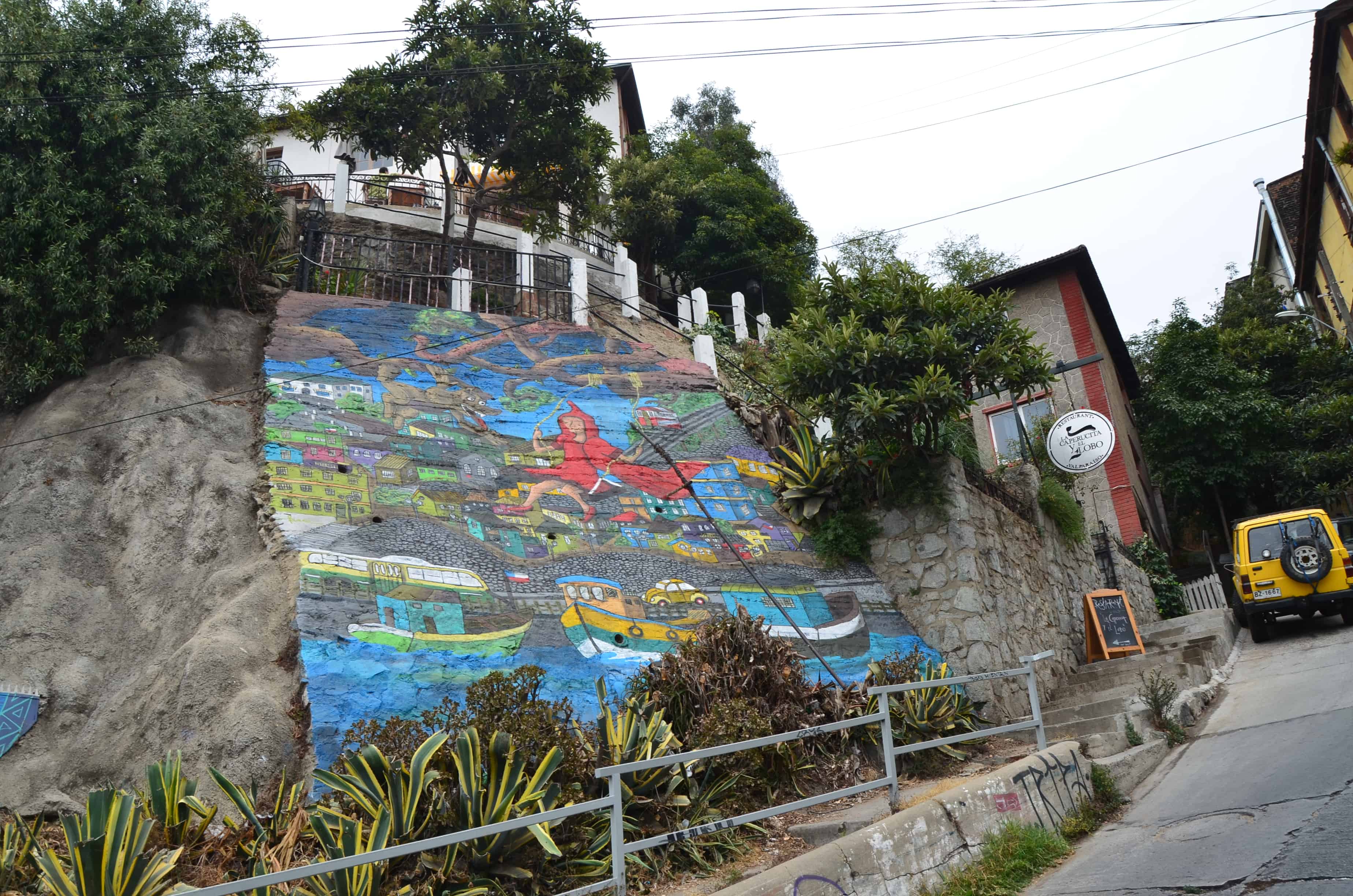 Graffiti on Calle Ferrari in Valparaíso, Chile