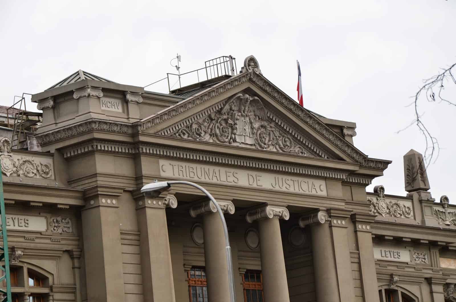 Palacio de los Tribunales de Justicia in Santiago de Chile