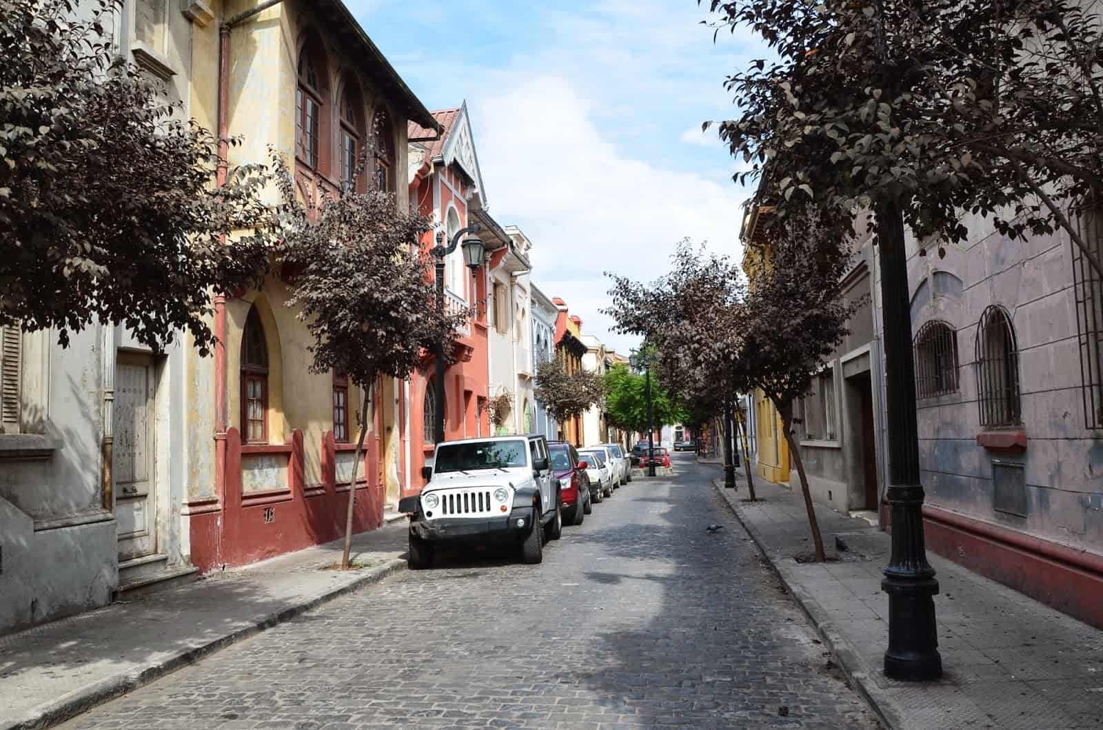 Pasaje Lucrecia Valdés in Barrio Yungay, Santiago de Chile