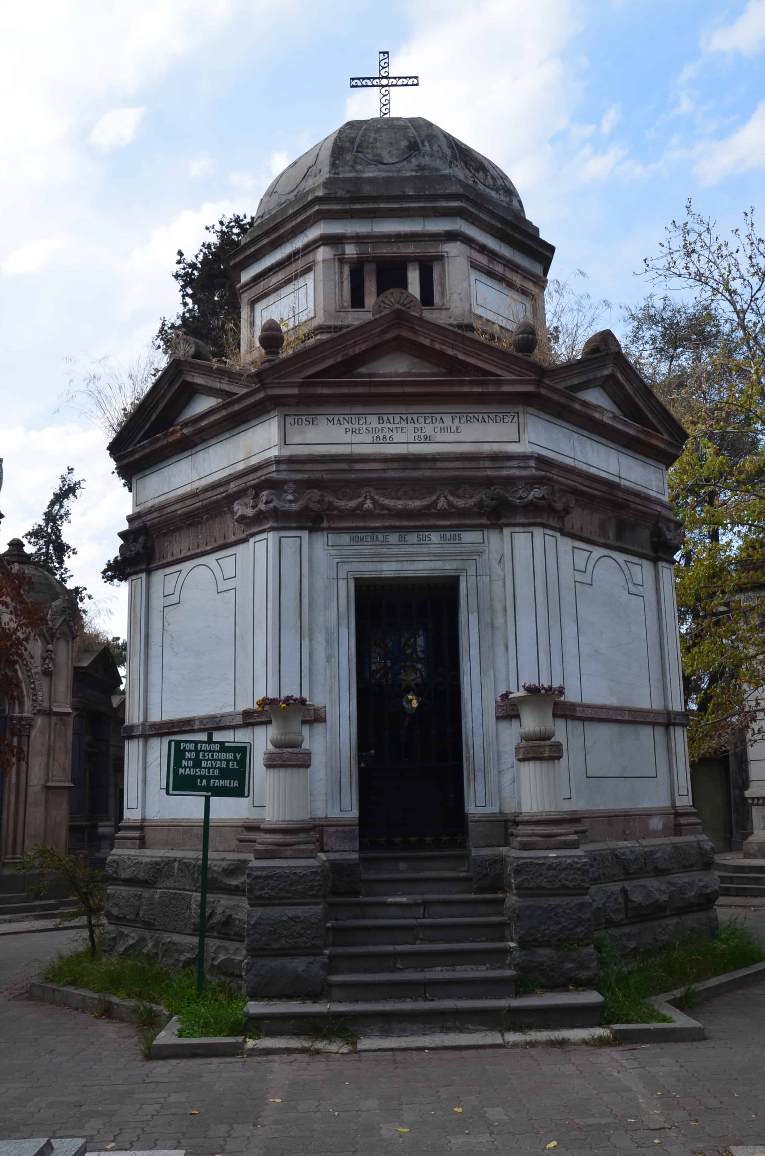 Tomb of José Manuel Balmaceda at Cementerio General in Santiago de Chile
