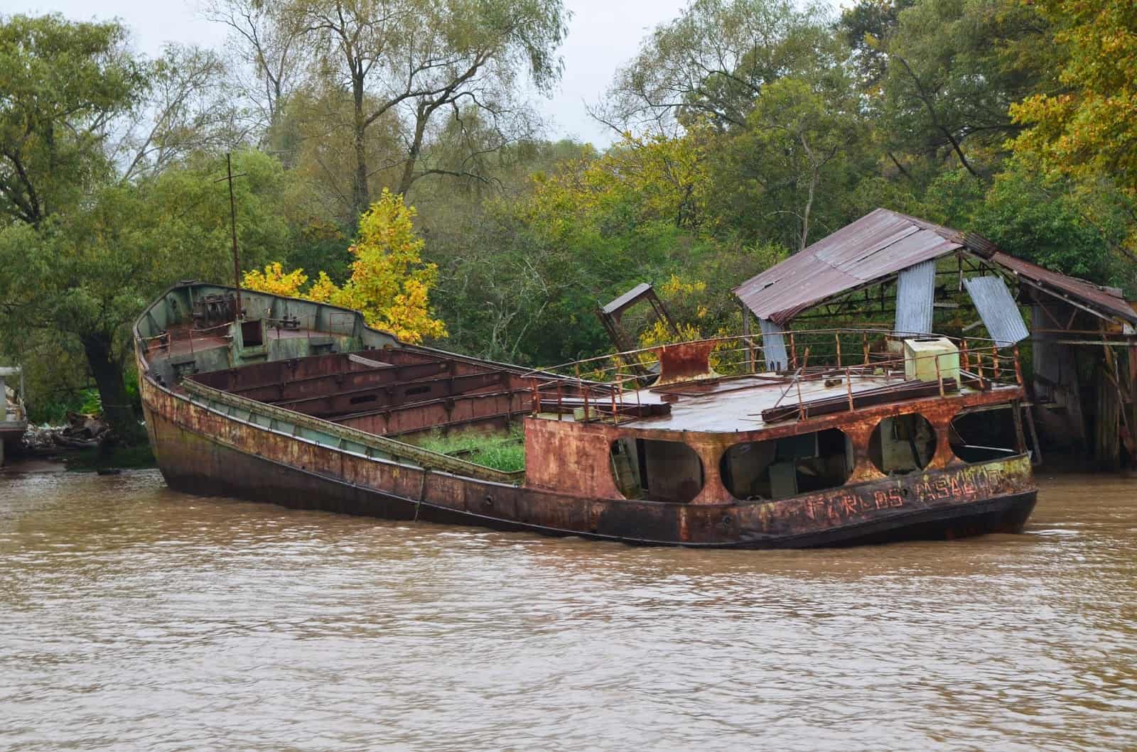 Abandoned ship in Tigre, Argentina