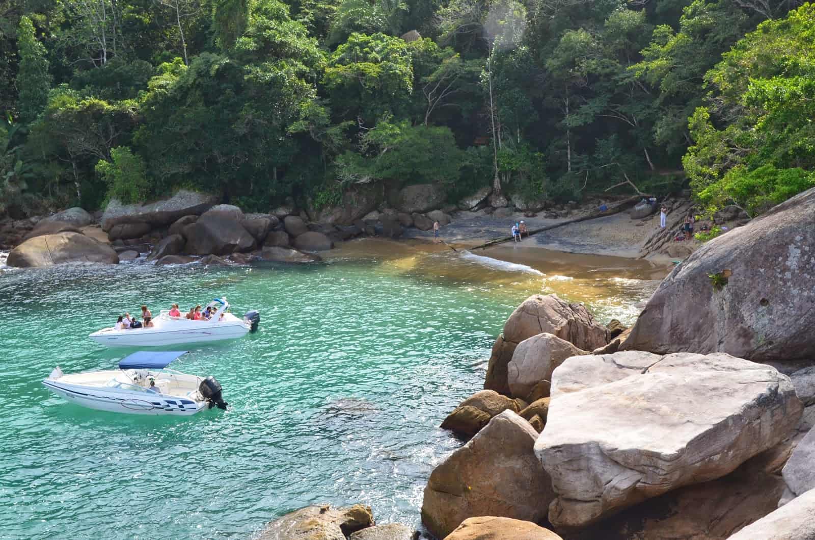 Caxadaço Beach, Ilha Grande, Brazil