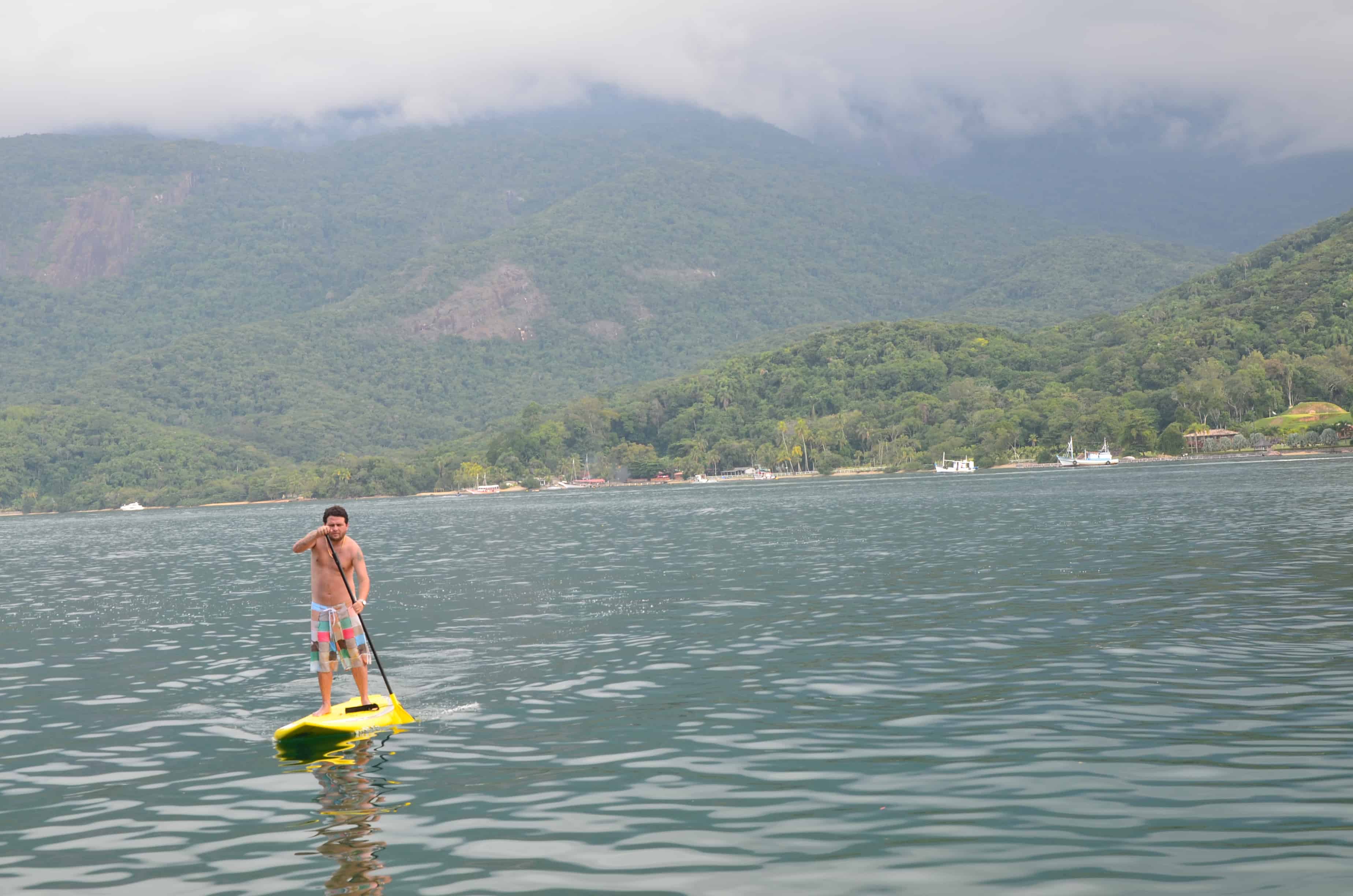 Stand-up paddler at Saco do Céu