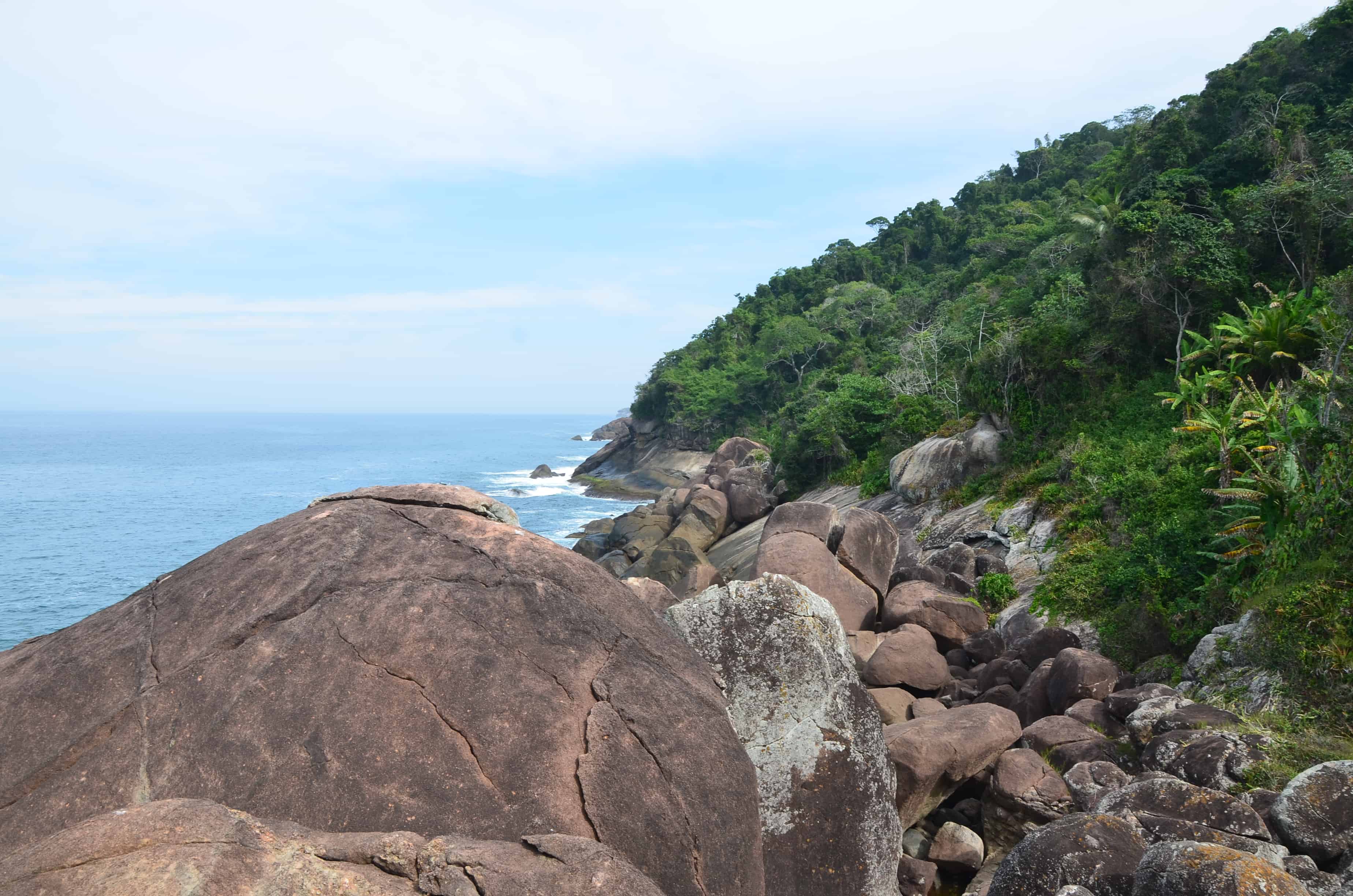 Pedra do Coqueiro at Aventureiro Beach