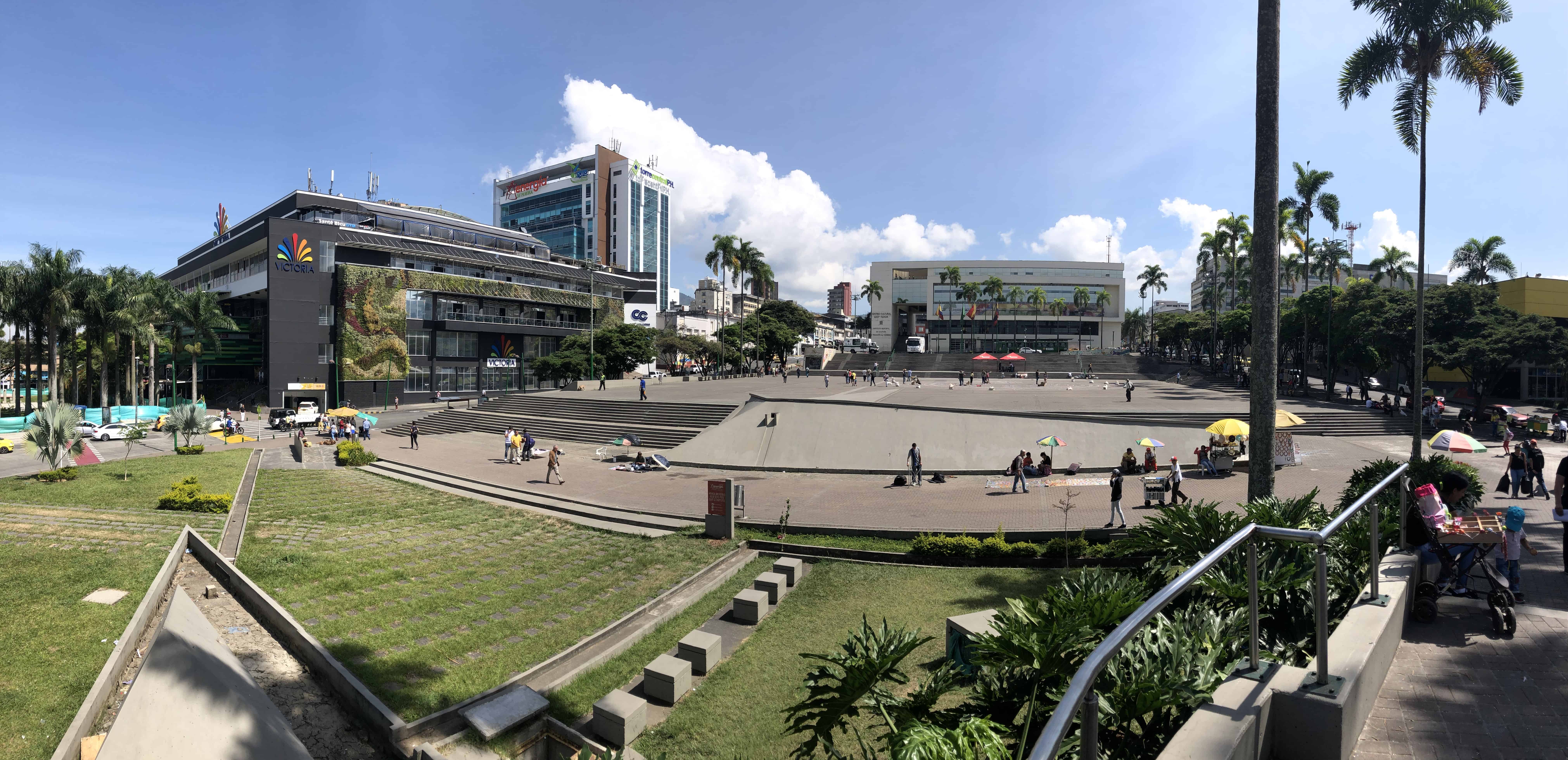 Panoramic view of Plaza Victoria