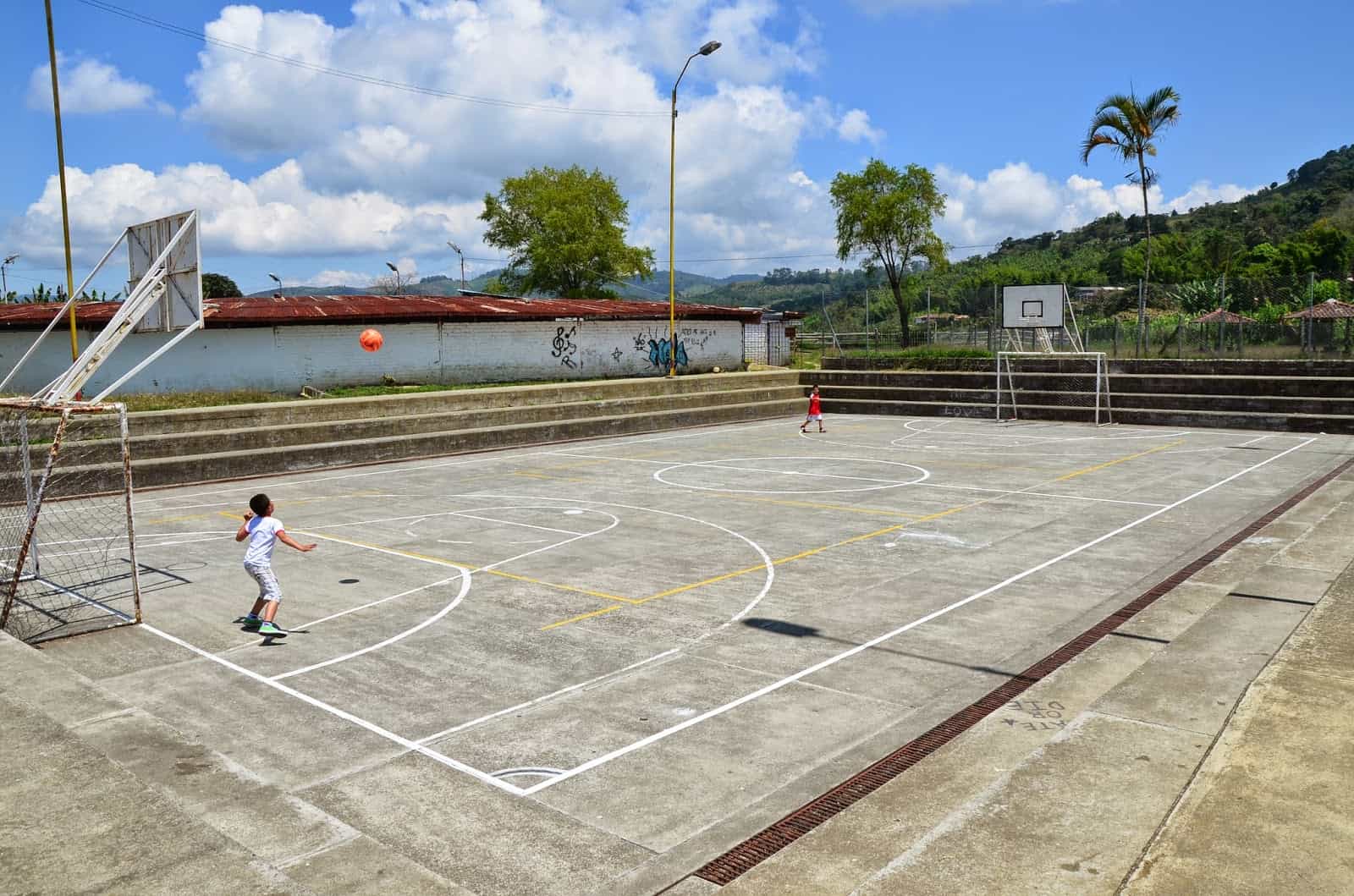 Basketball court in Anserma, Caldas, Colombia
