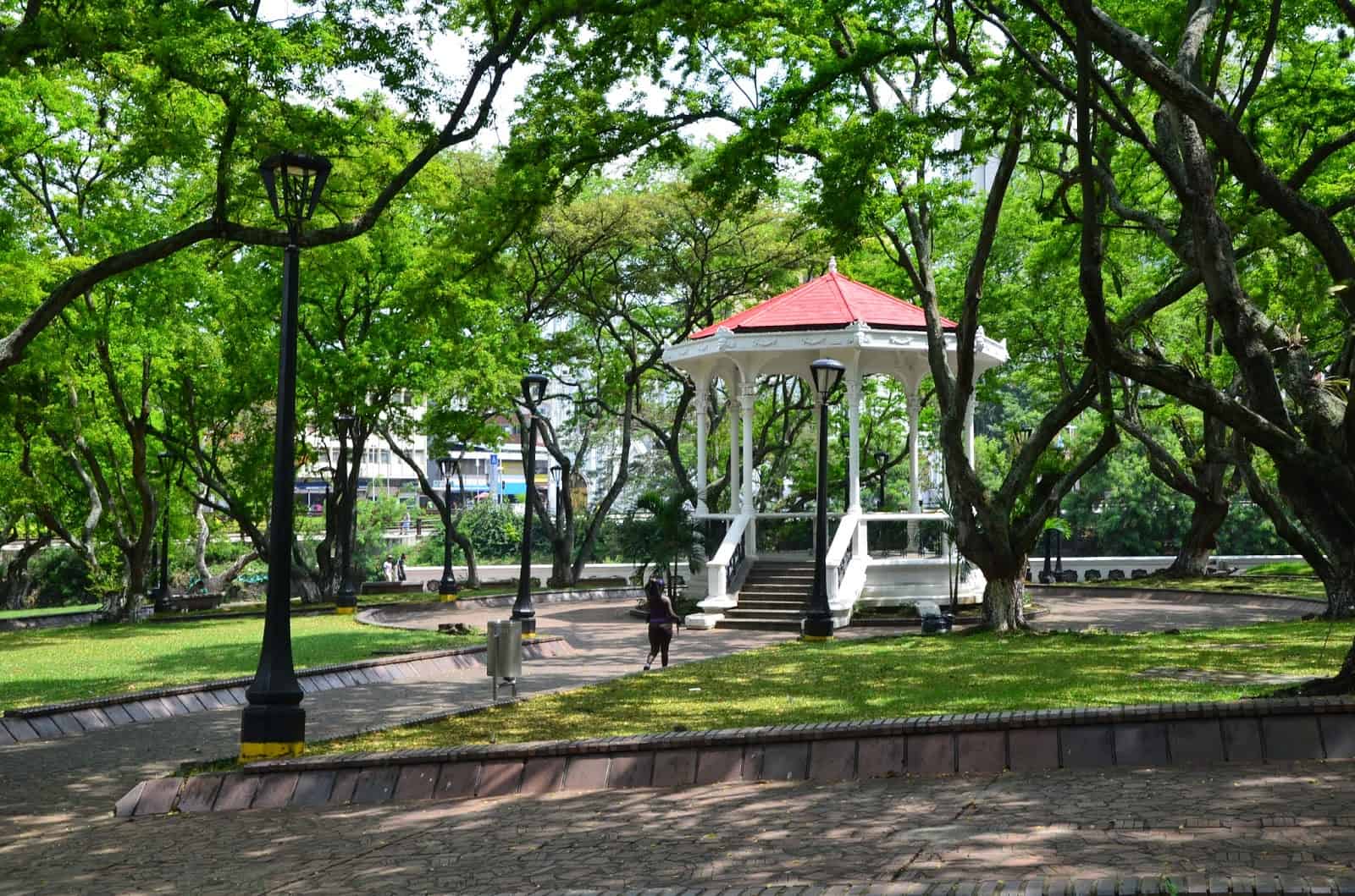 Parque Simón Bolívar in Cali, Colombia