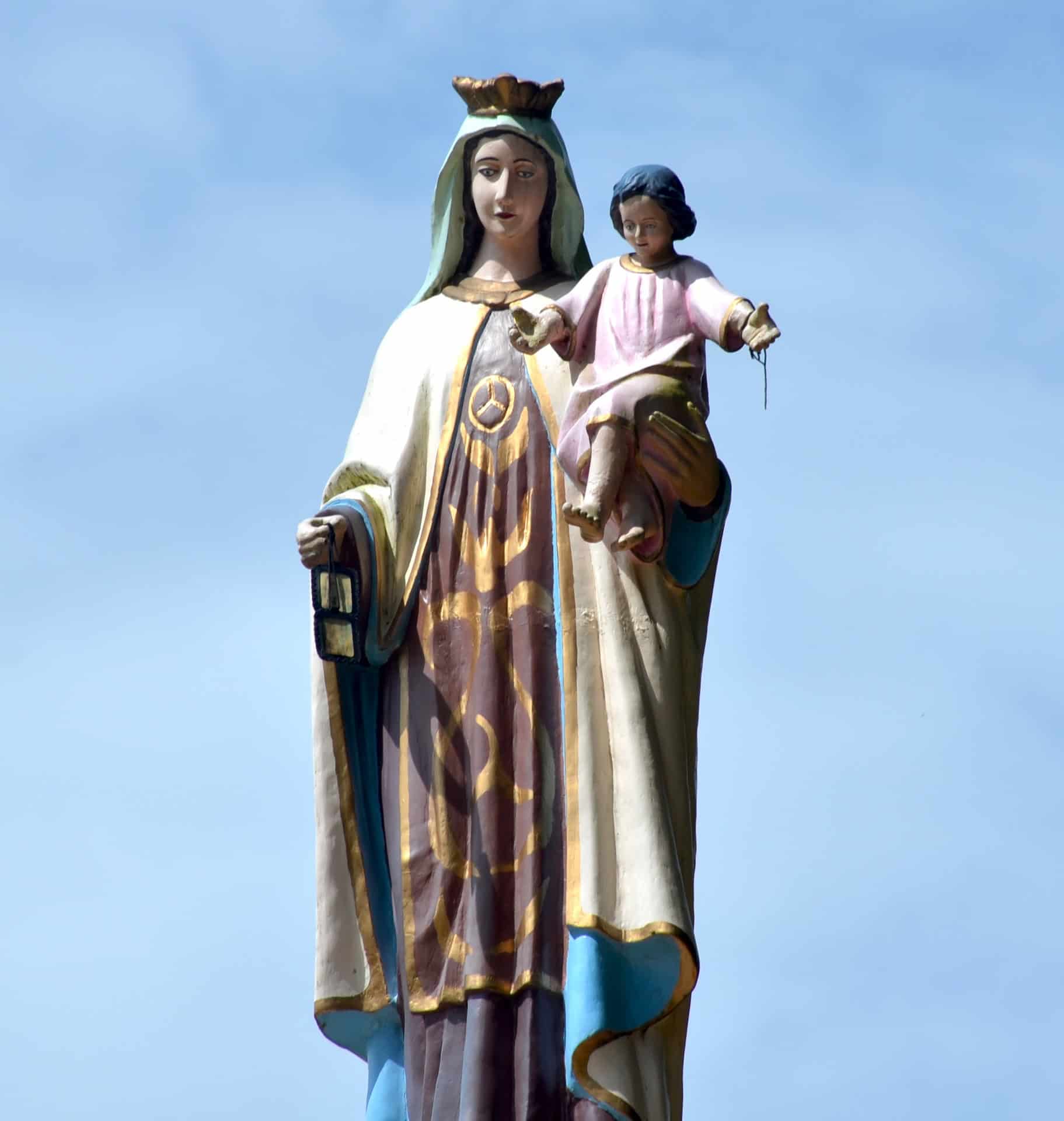 Statue of the Virgin on the town gate