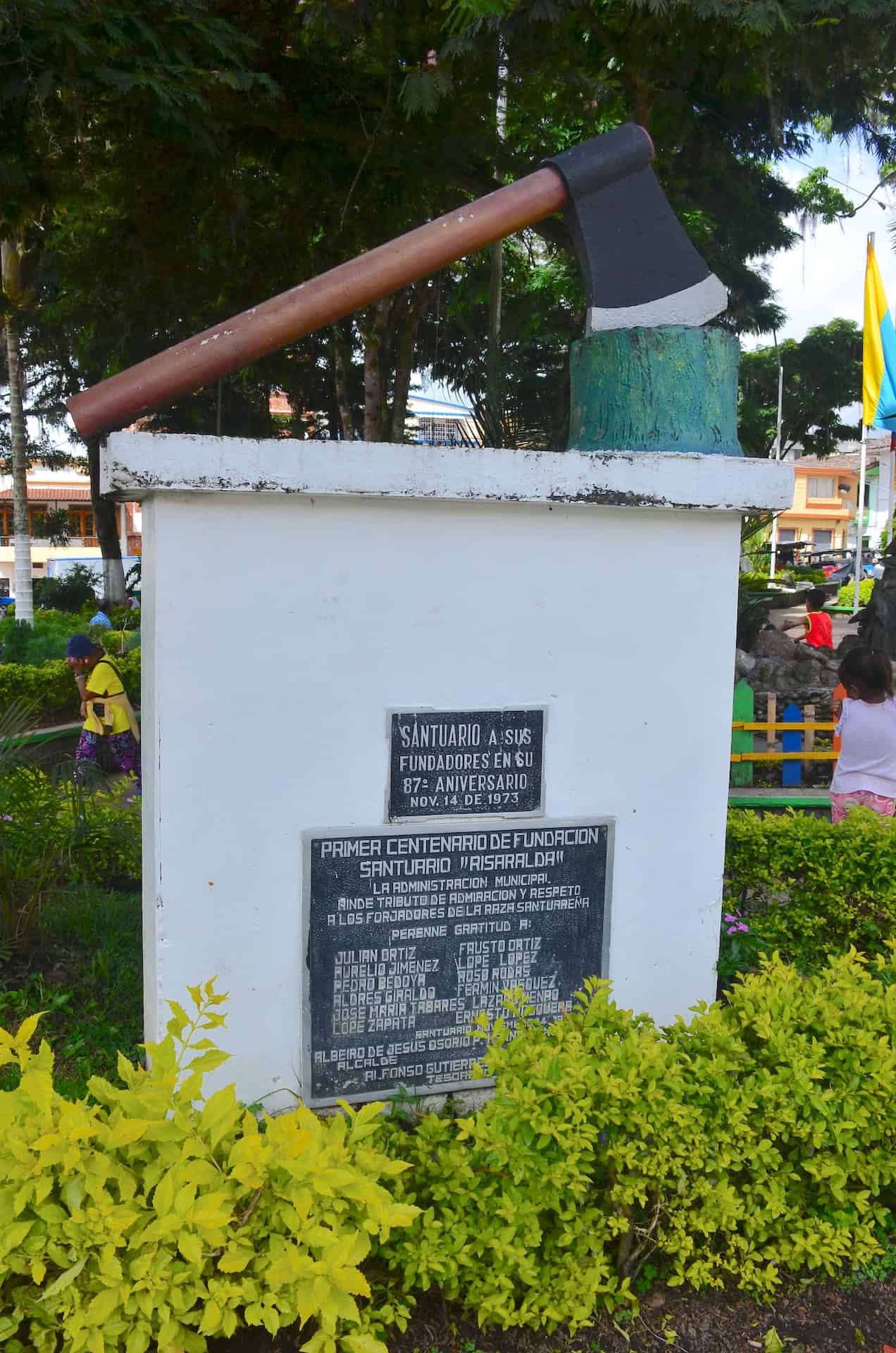 Monument to the founders of Santuario