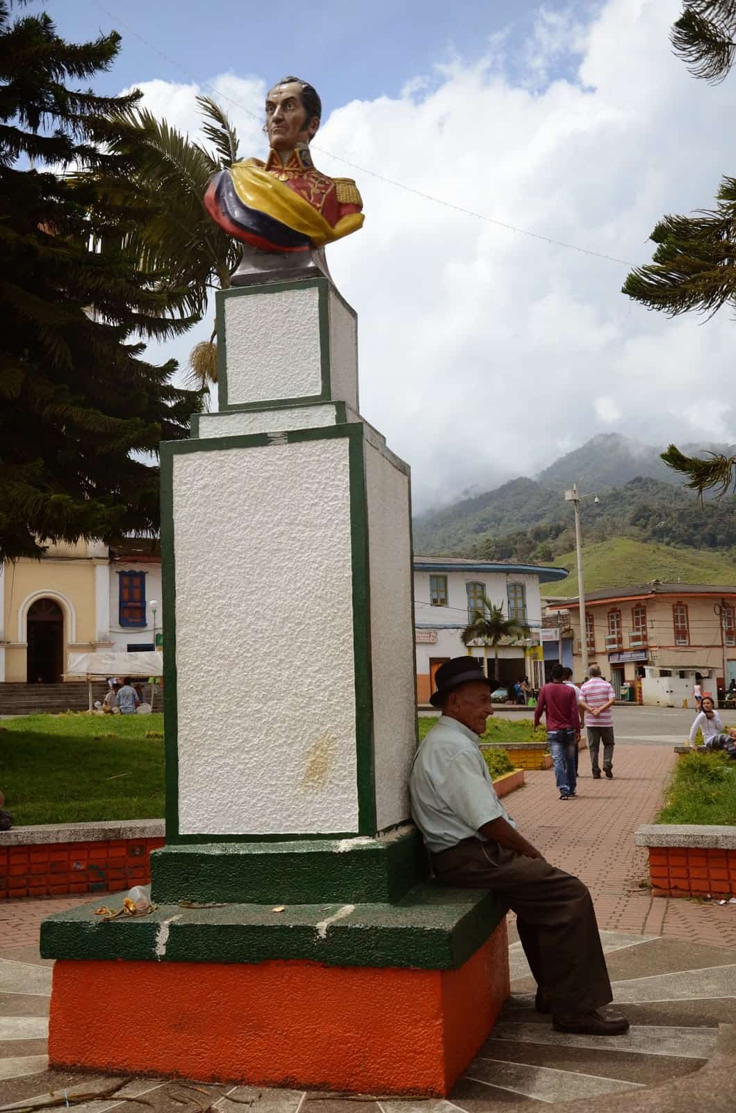Painted bust of Simón Bolívar in the plaza in Pueblo Rico, Risaralda, Colombia