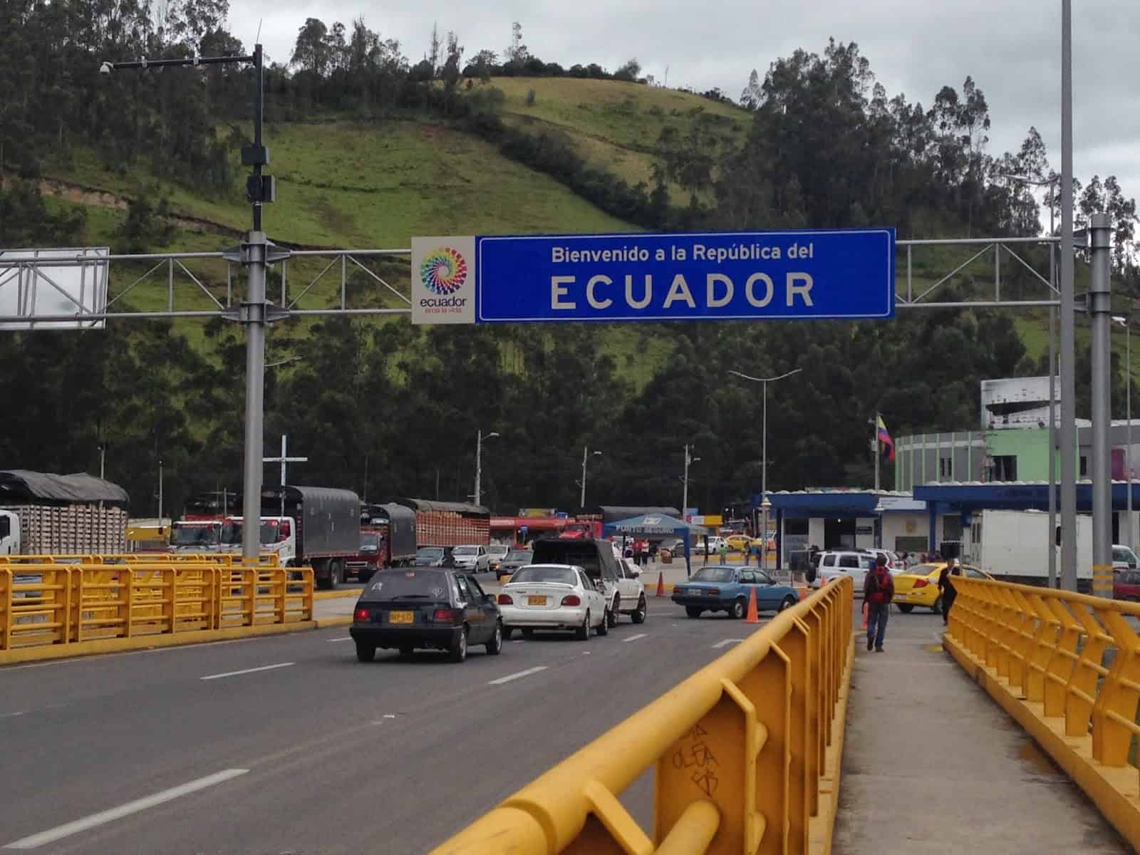 Welcome to Ecuador! at the Rumichaca border crossing with Colombia