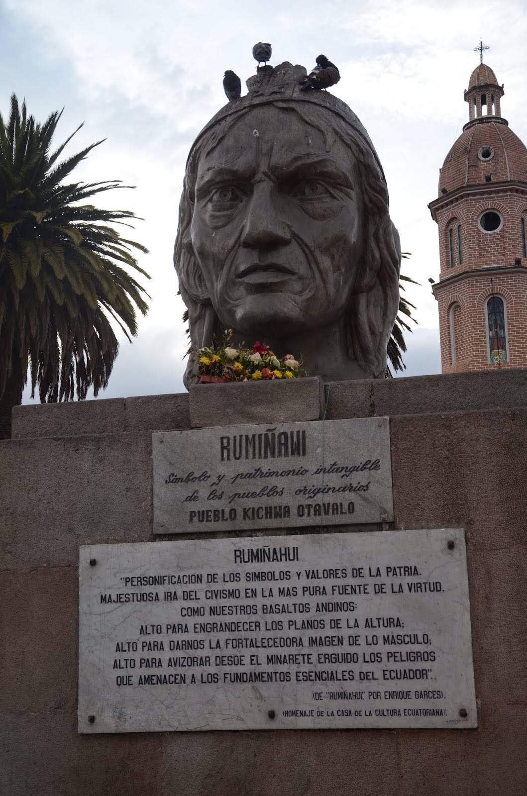 Rumiñawi monument at Plaza Bolívar in Otavalo, Ecuador