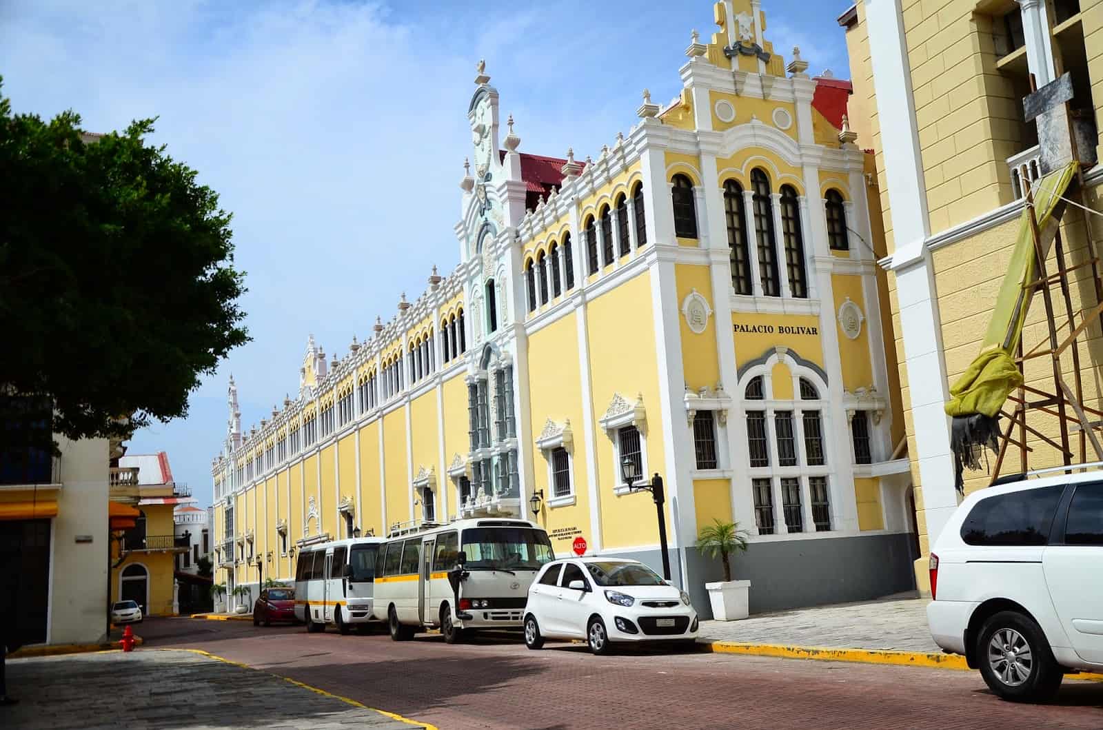 Bolívar Palace on Plaza Bolívar in Casco Viejo, Panama City