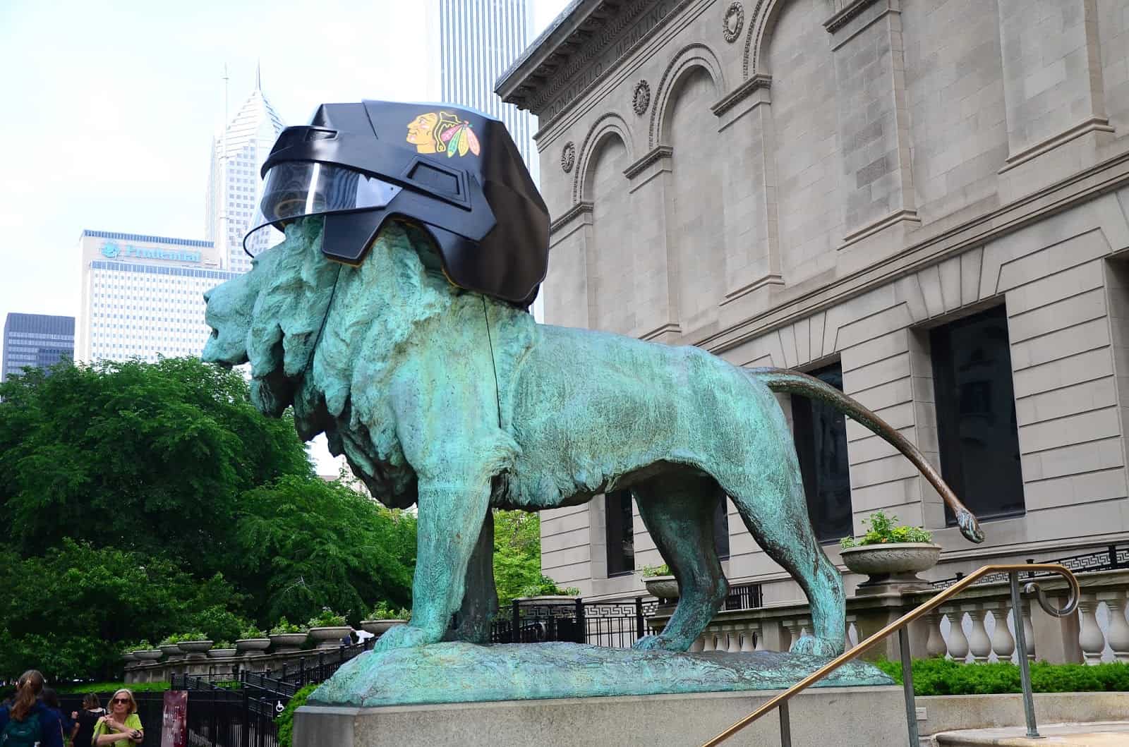 Lion dressed up for the Stanley Cup Finals at the Art Institute of Chicago