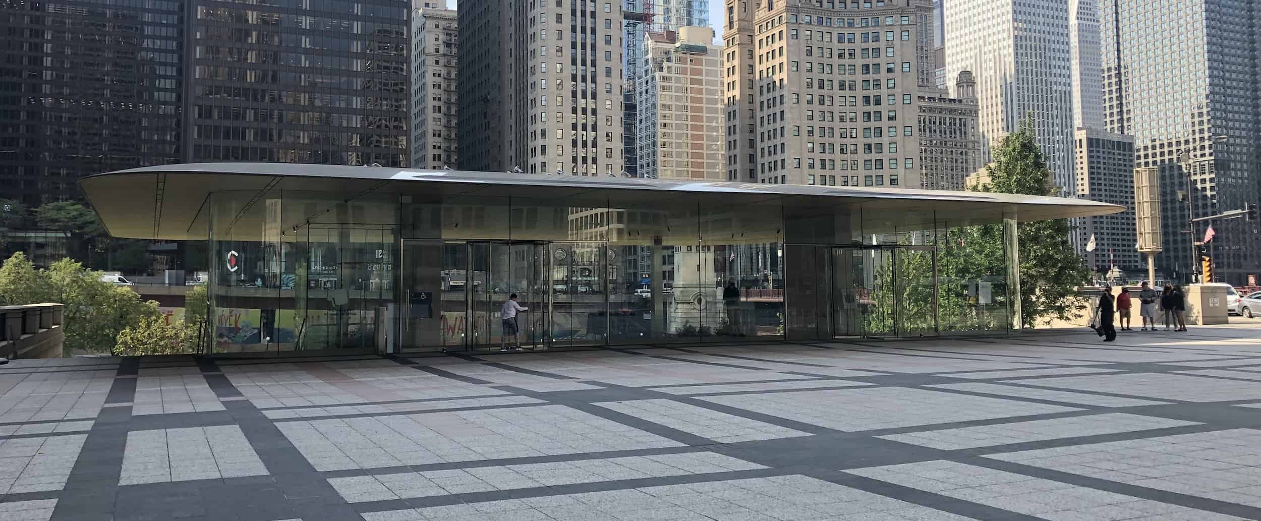 Apple Store on the Magnificent Mile in Chicago, Illinois