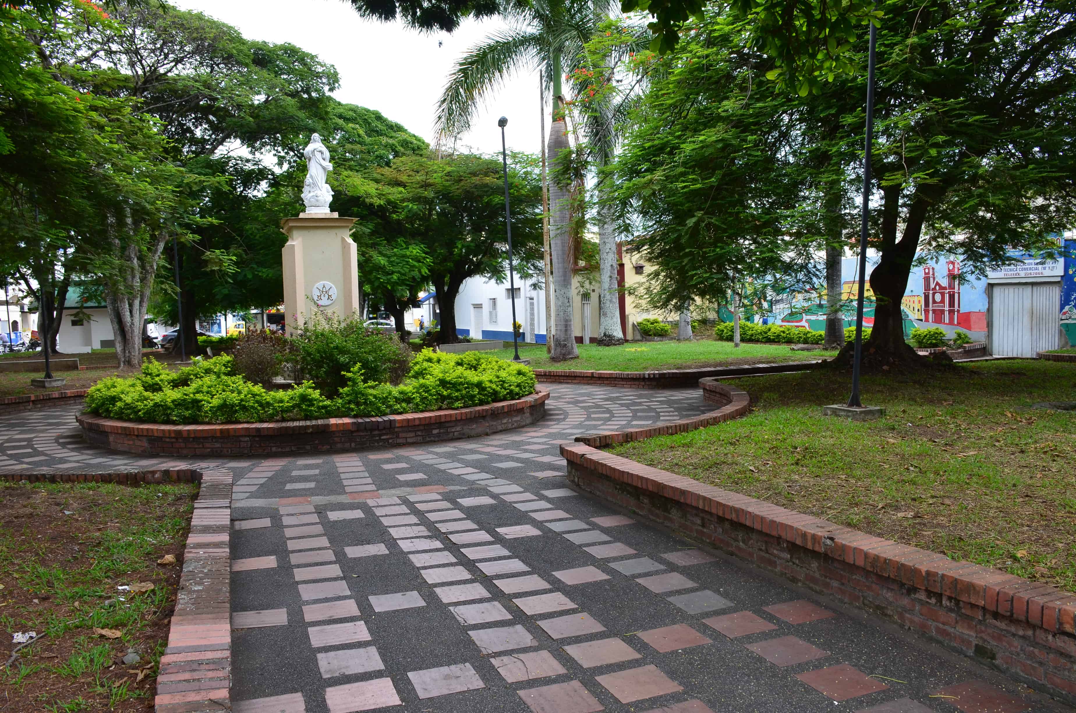 Parque de los Franciscanos across from Iglesia Nuestra Señora del Carmen in Tuluá, Valle del Cauca, Colombia