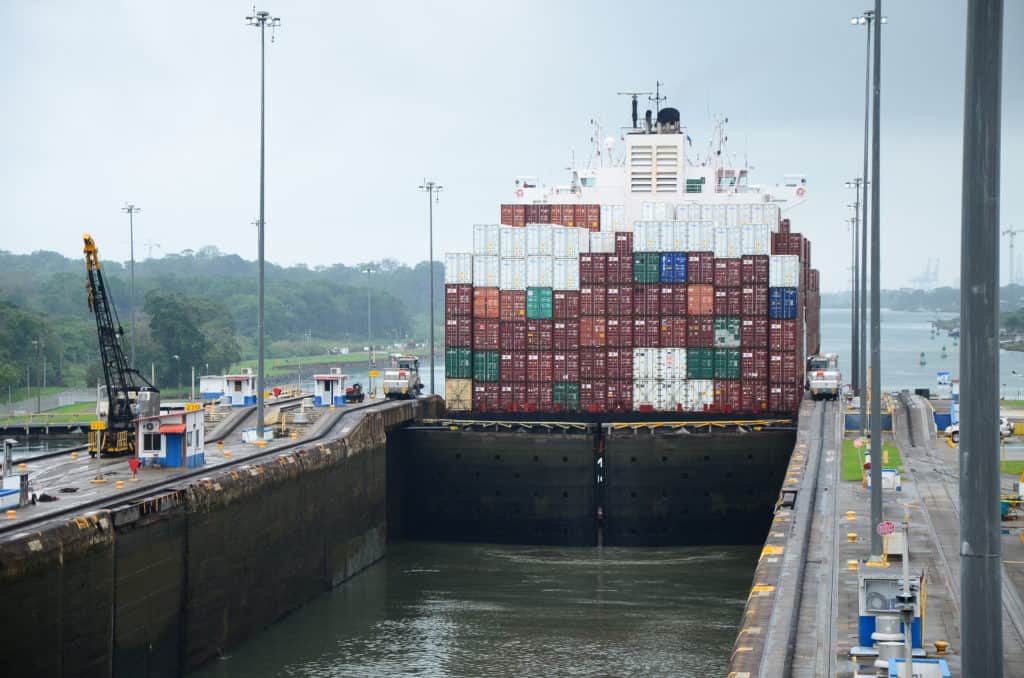 Panama Canal - Nomadic Niko