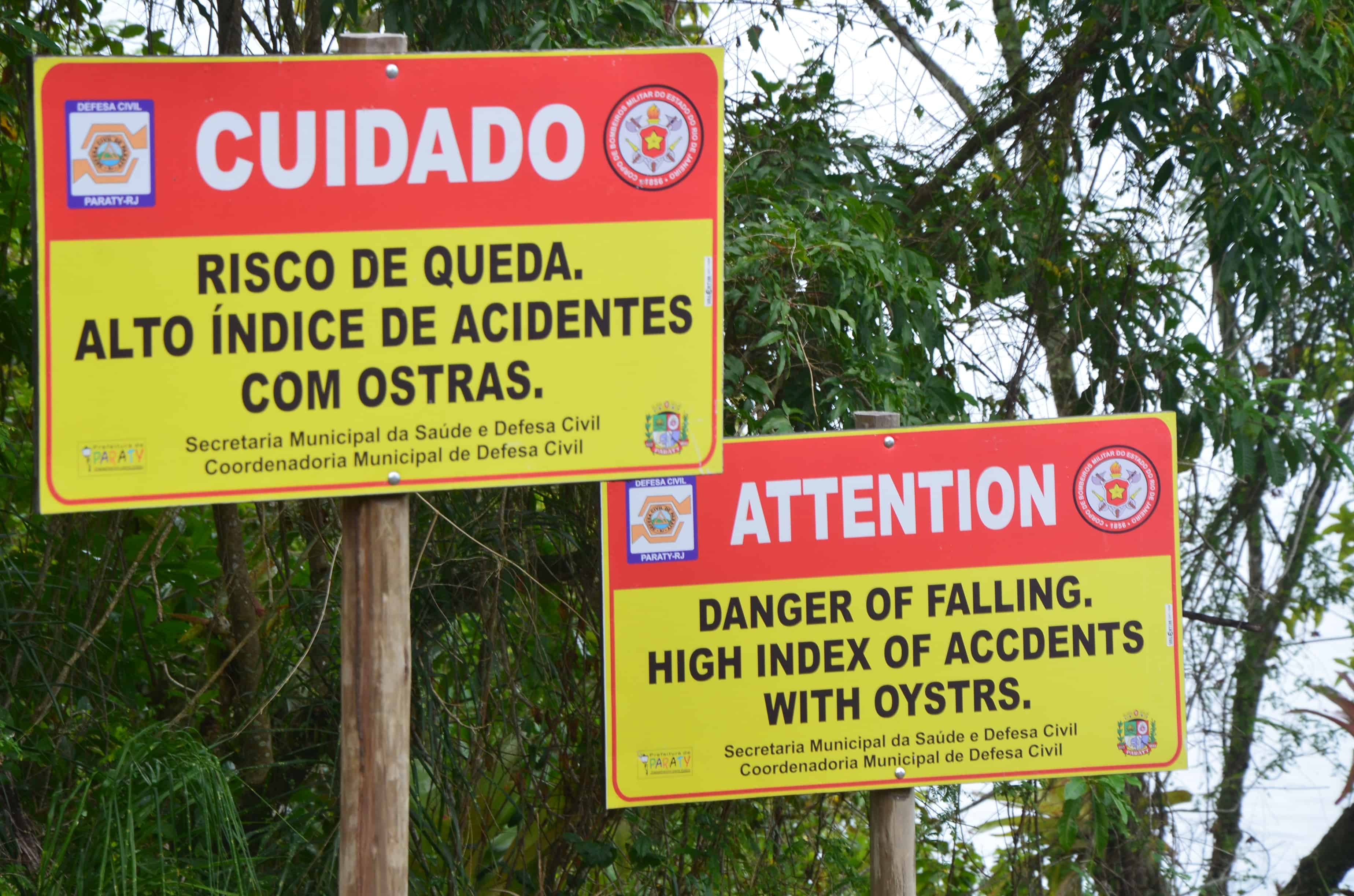 Oyster warning! Forte Defensor Perpétuo in Paraty, Brazil