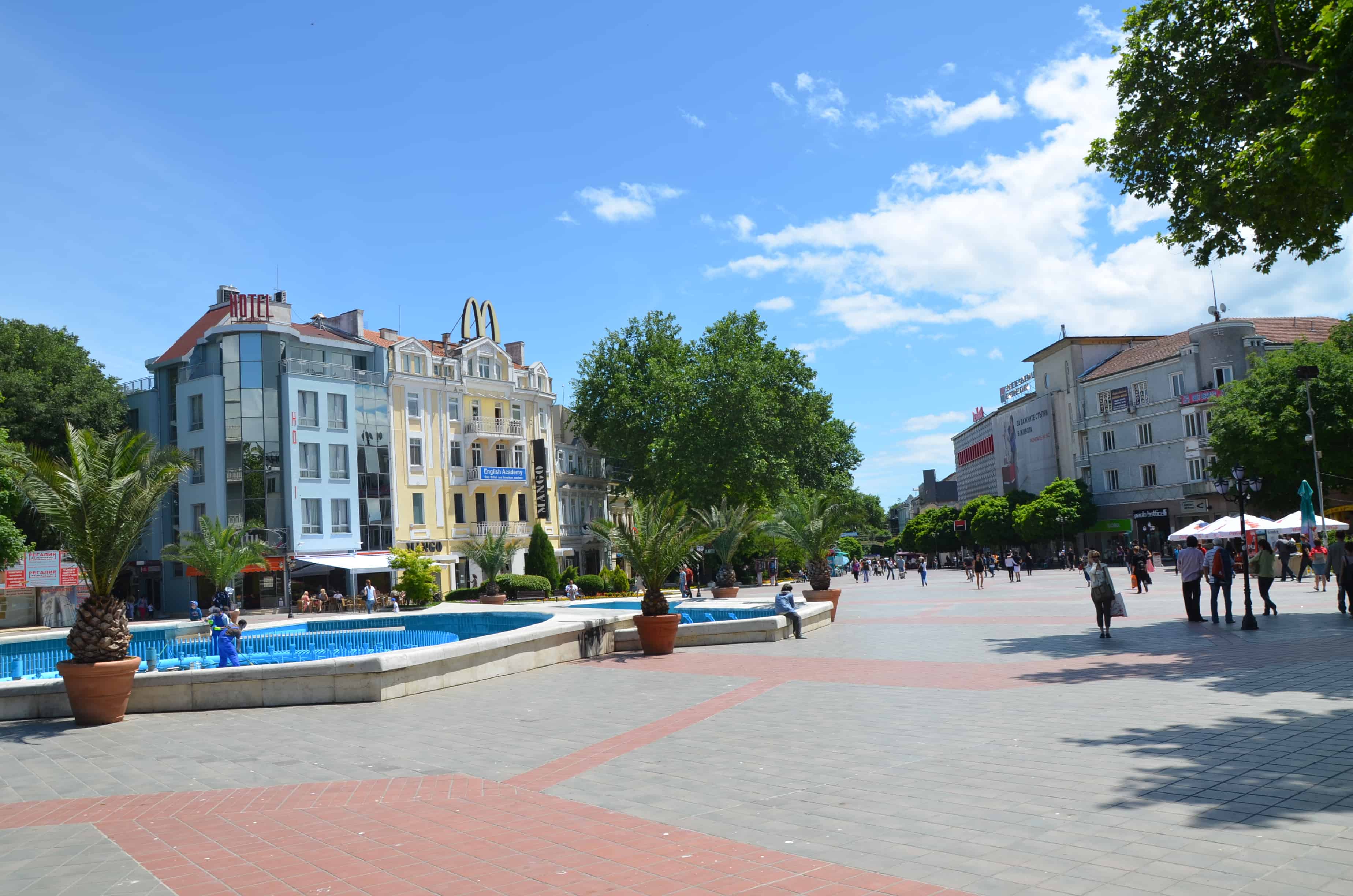 Ploshtad Nezavizimost in Varna, Bulgaria