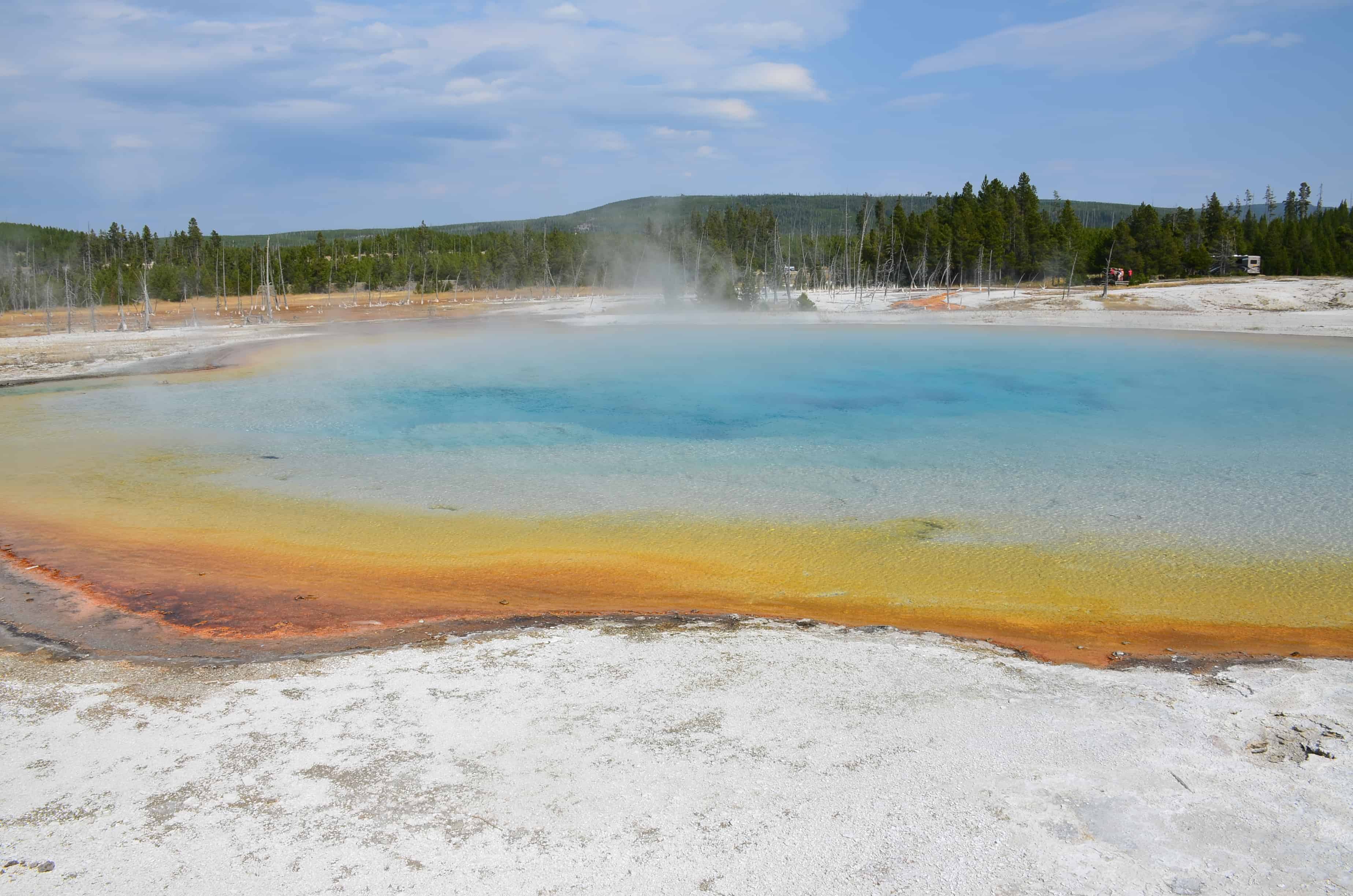 Black Sand Basin (Yellowstone National Park) - Nomadic Niko