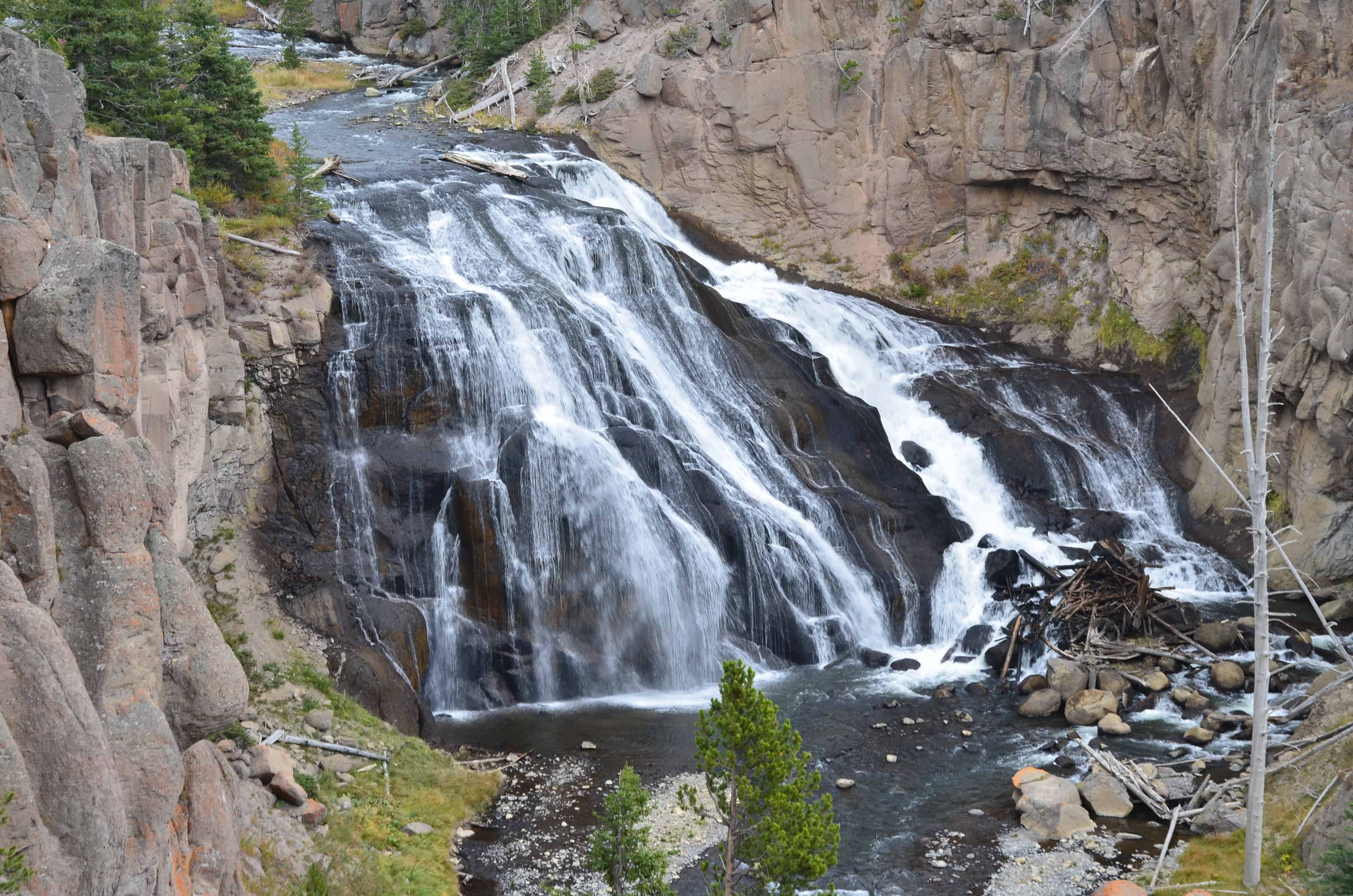 Gibbon Falls in Yellowstone National Park, Wyoming