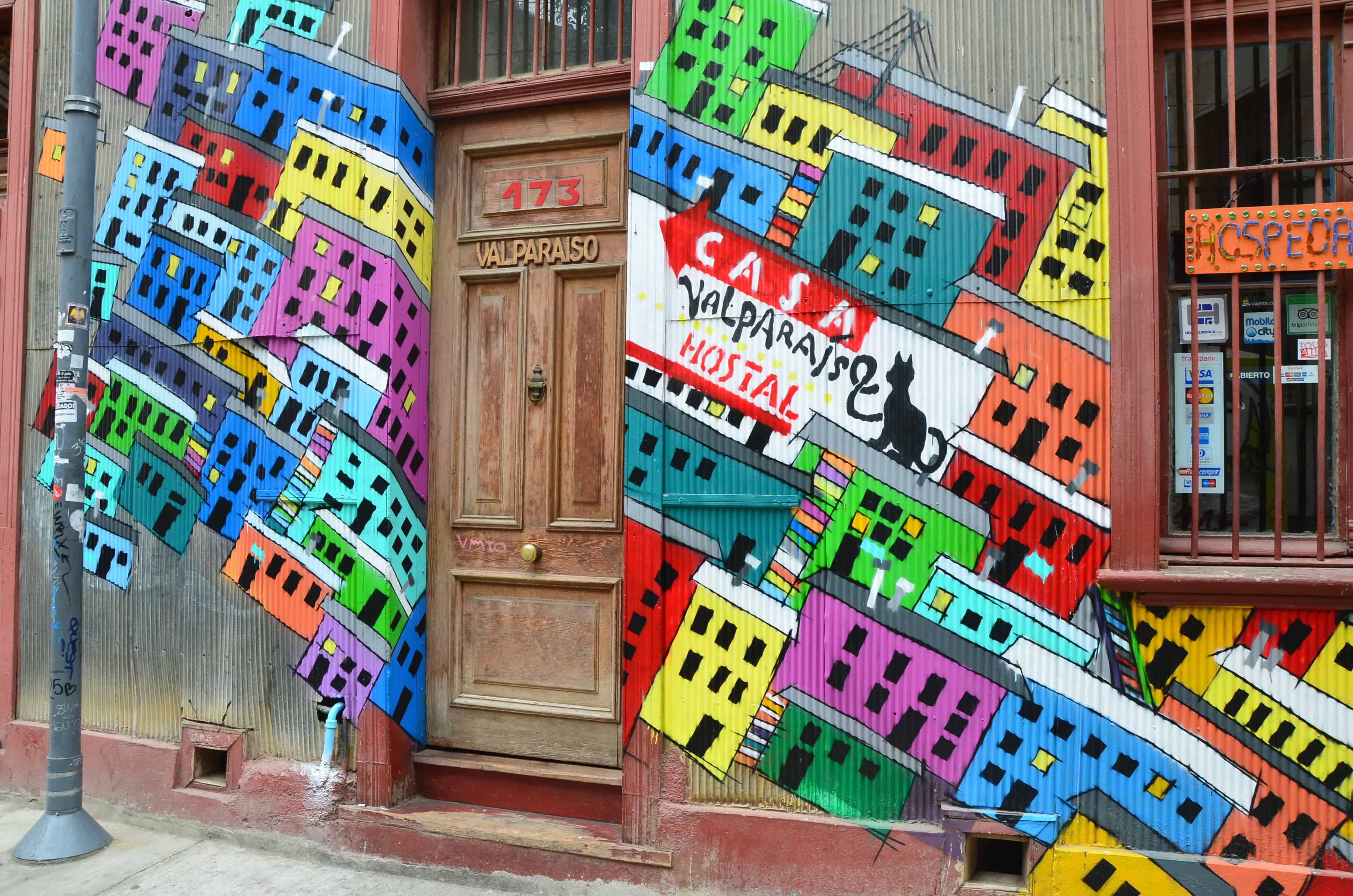 Graffiti on Galvez in Valparaíso, Chile