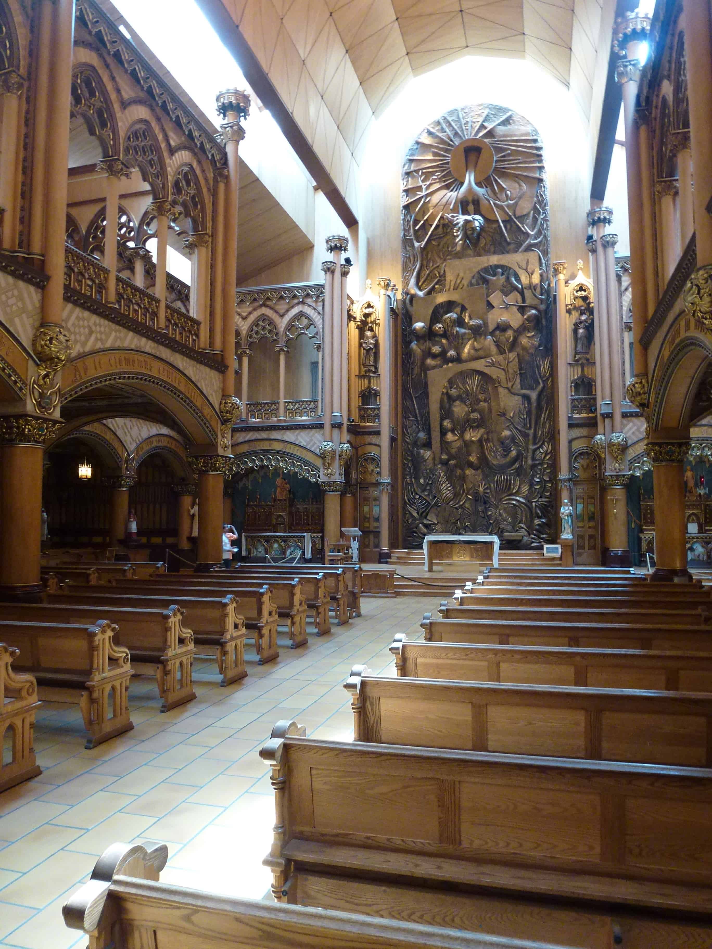 Chapel of Our Lady of the Sacred Heart at Notre-Dame Basilica of Montréal in Vieux-Montréal, Québec, Canada
