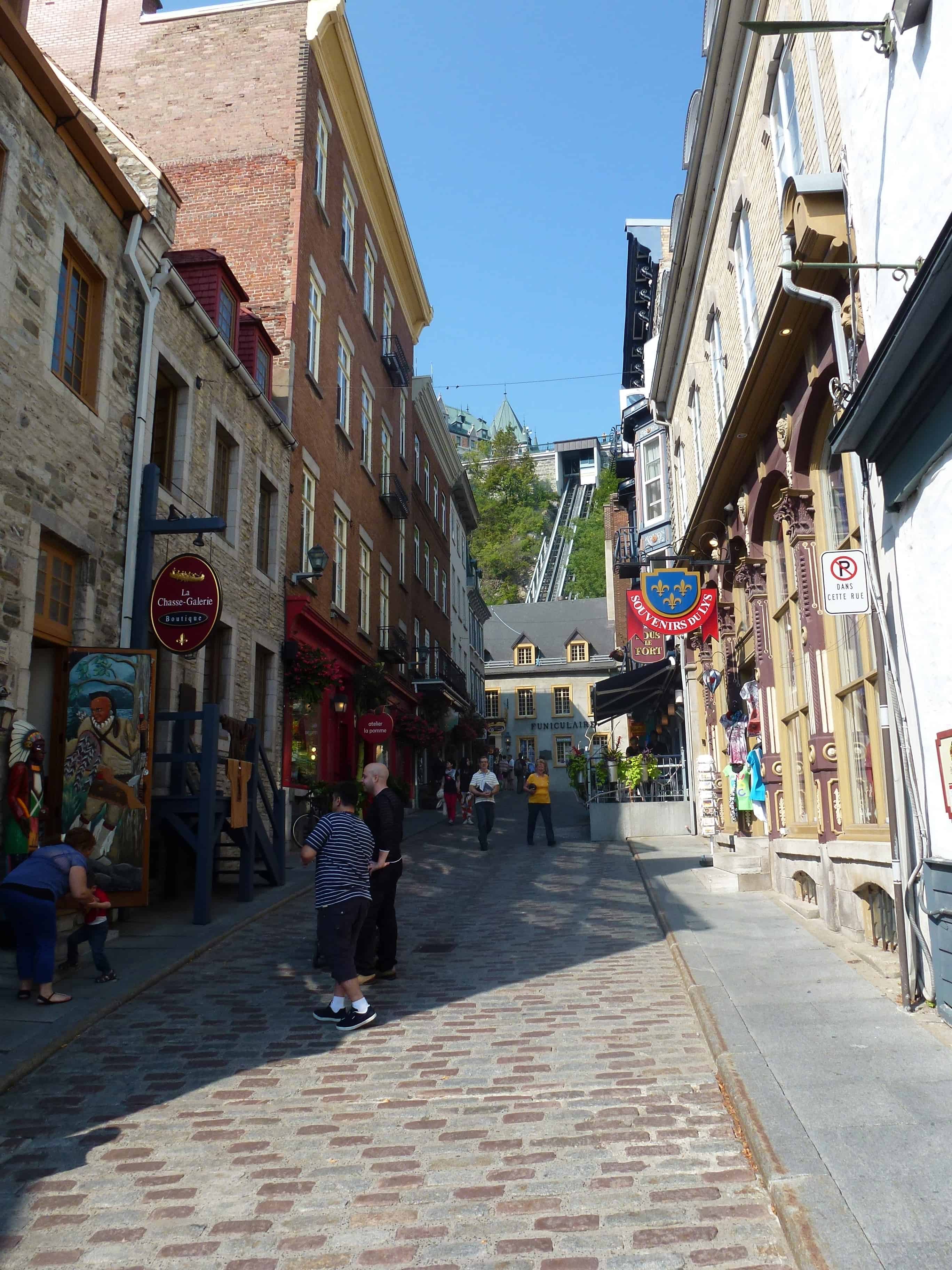 Rue Sous-le-Fort in Québec, Canada