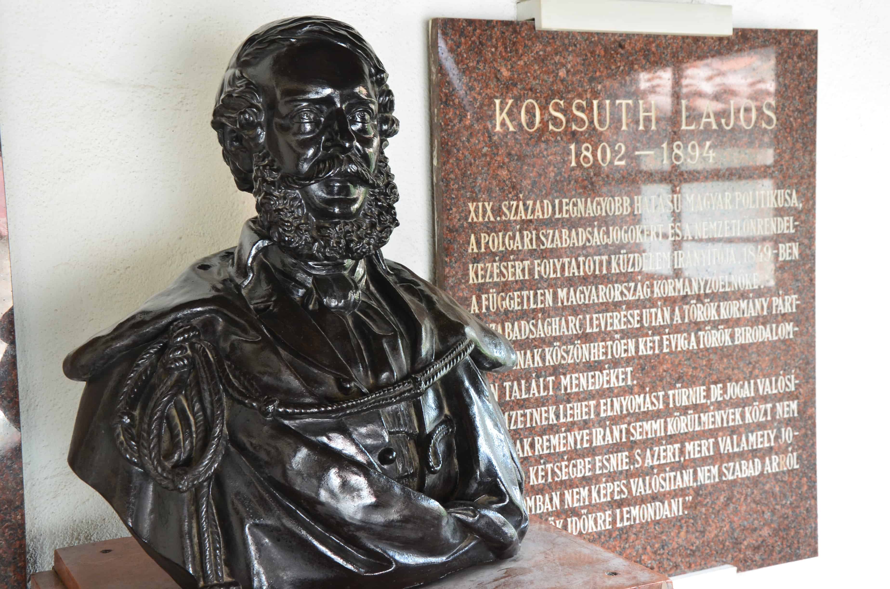 Bust of Lajos Kossuth at the Lajos Kossuth House in Kütahya, Turkey