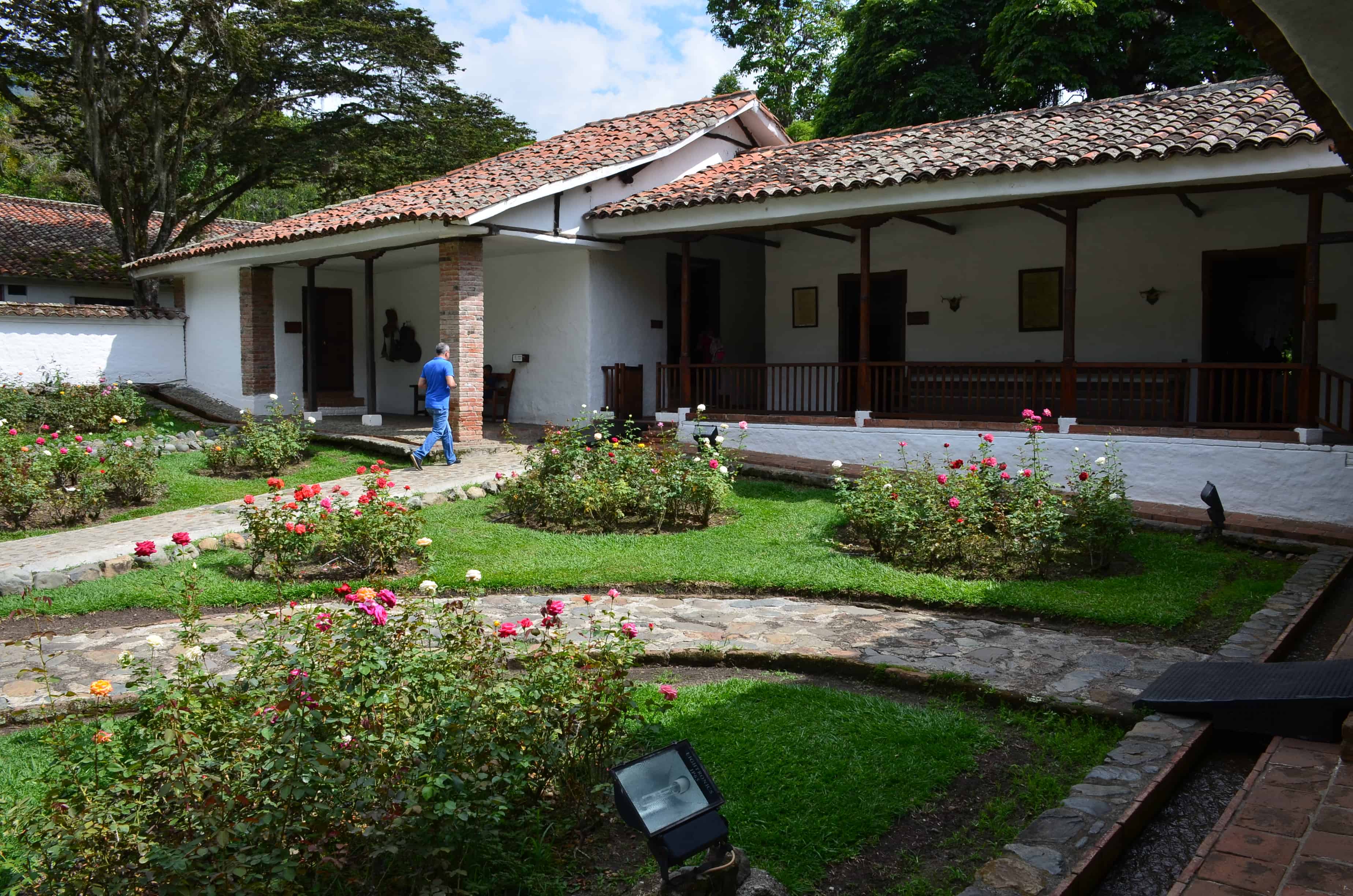 Patio at Hacienda El Paraíso in Valle del Cauca, Colombia
