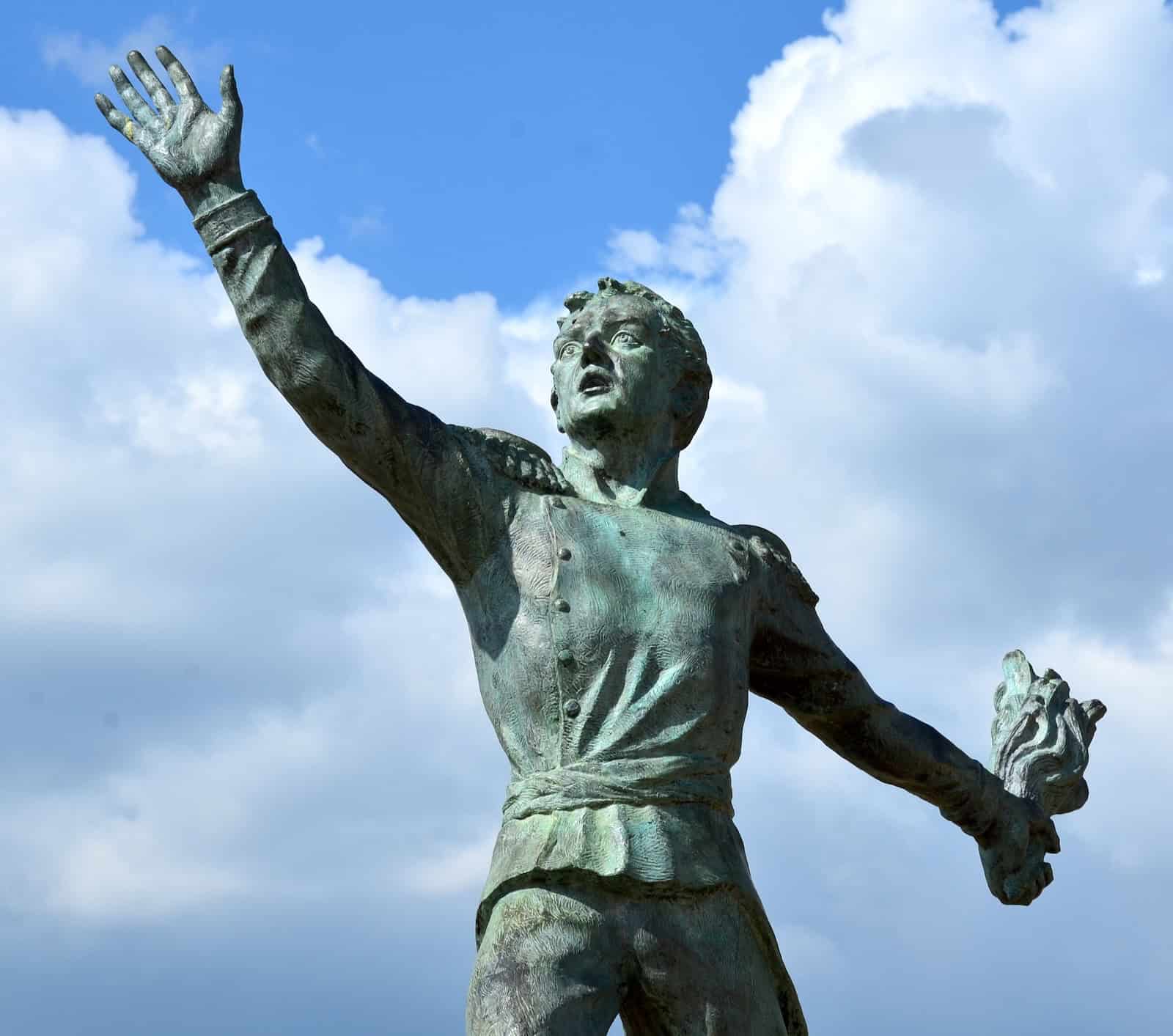 Antonio Ricaurte monument at Parque Ricaurte