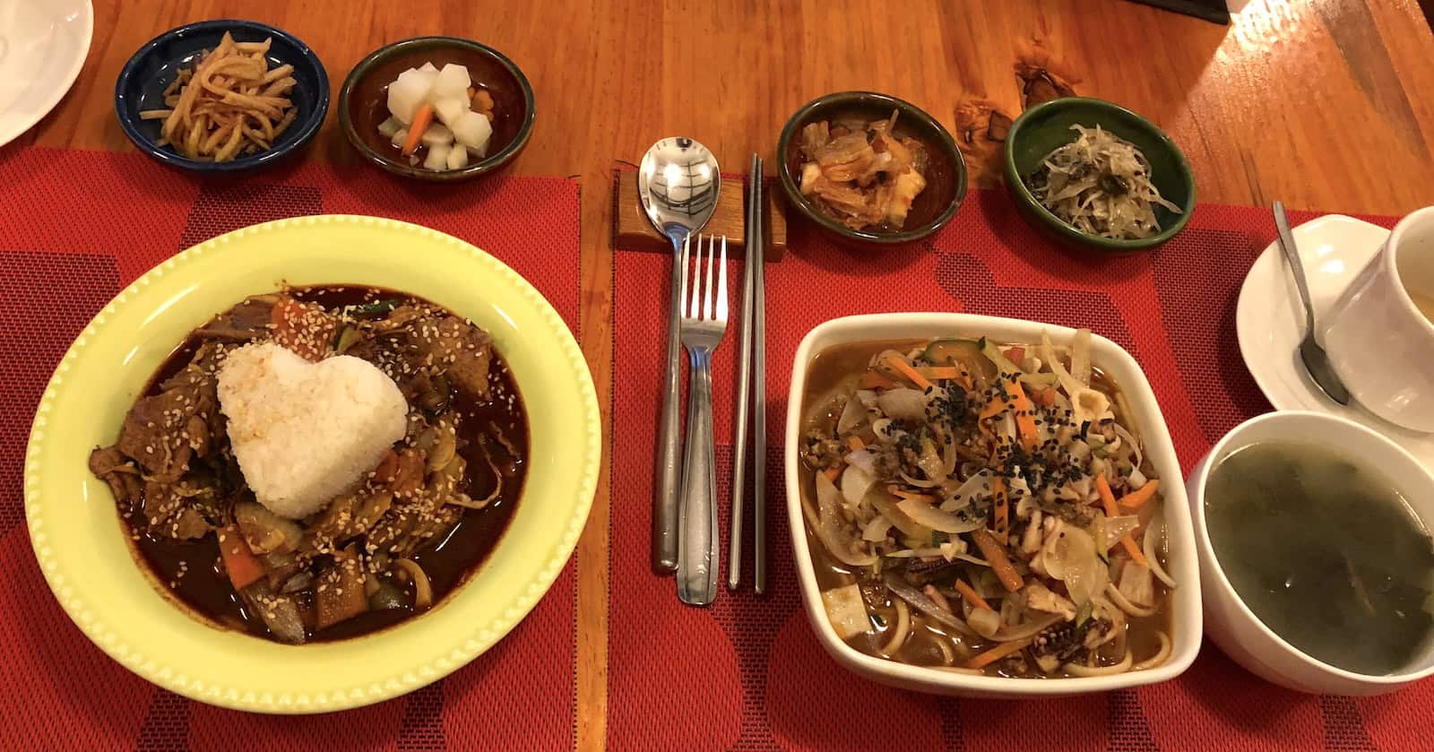 Osam-bulgogi (left) and yampong (right) at Comida Coreana in Villa de Leyva, Boyacá, Colombia