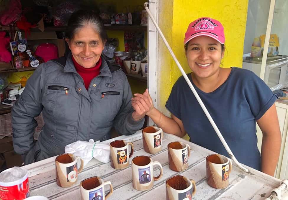 Marisol with Nairo's mother at Tienda La Villita