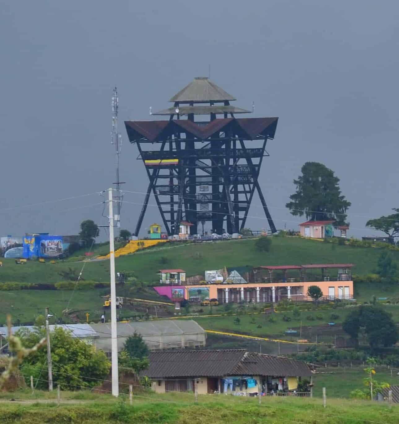 Mirador Colina Iluminada