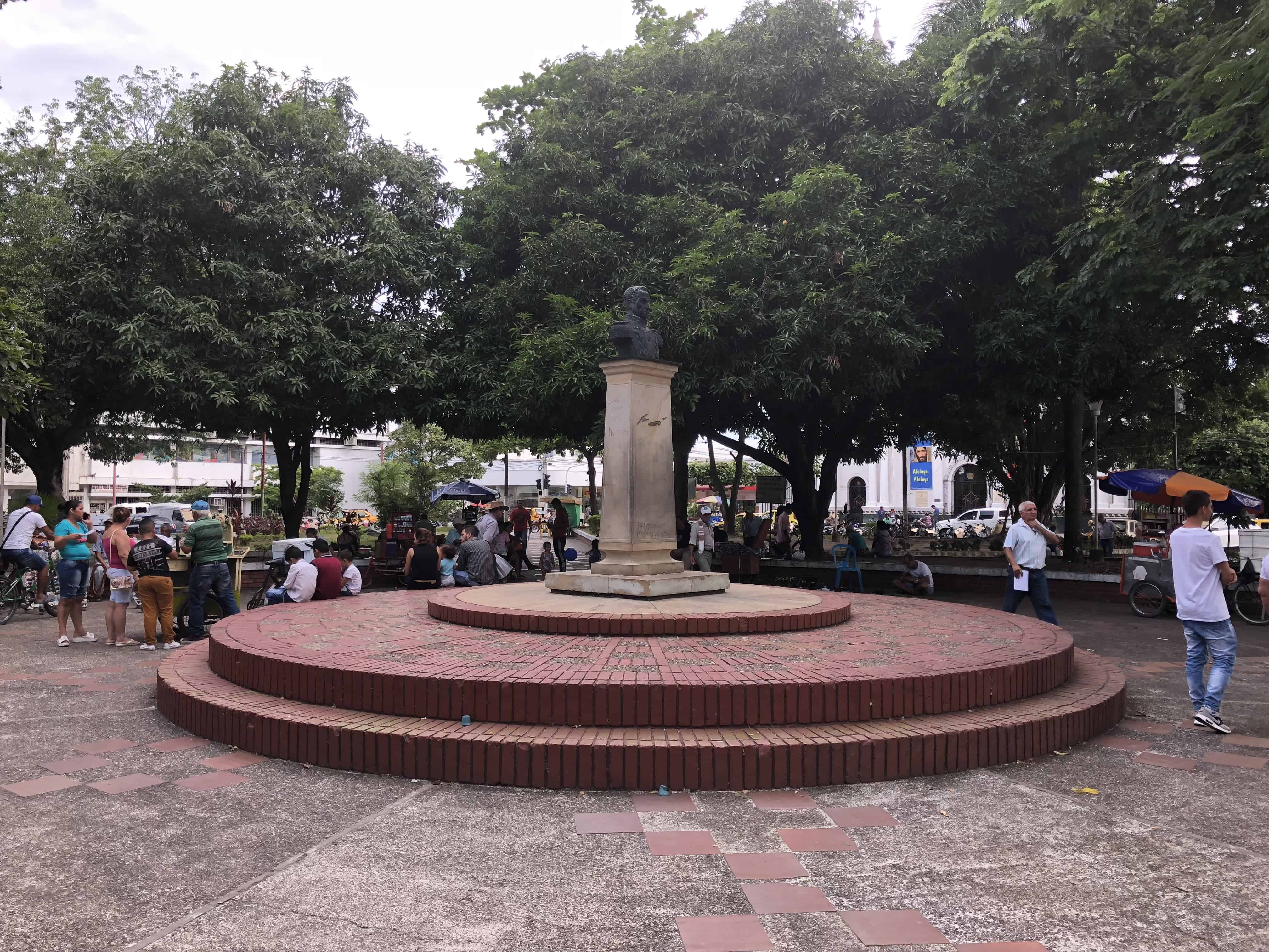 Bust of Simón Bolívar in Parque Simón Bolívar