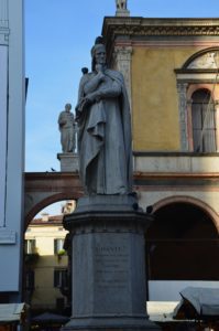 Statue of Dante in Verona, Italy