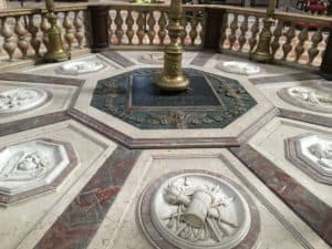 Octagon at Basilica di Sant'Andrea in Mantua, Italy
